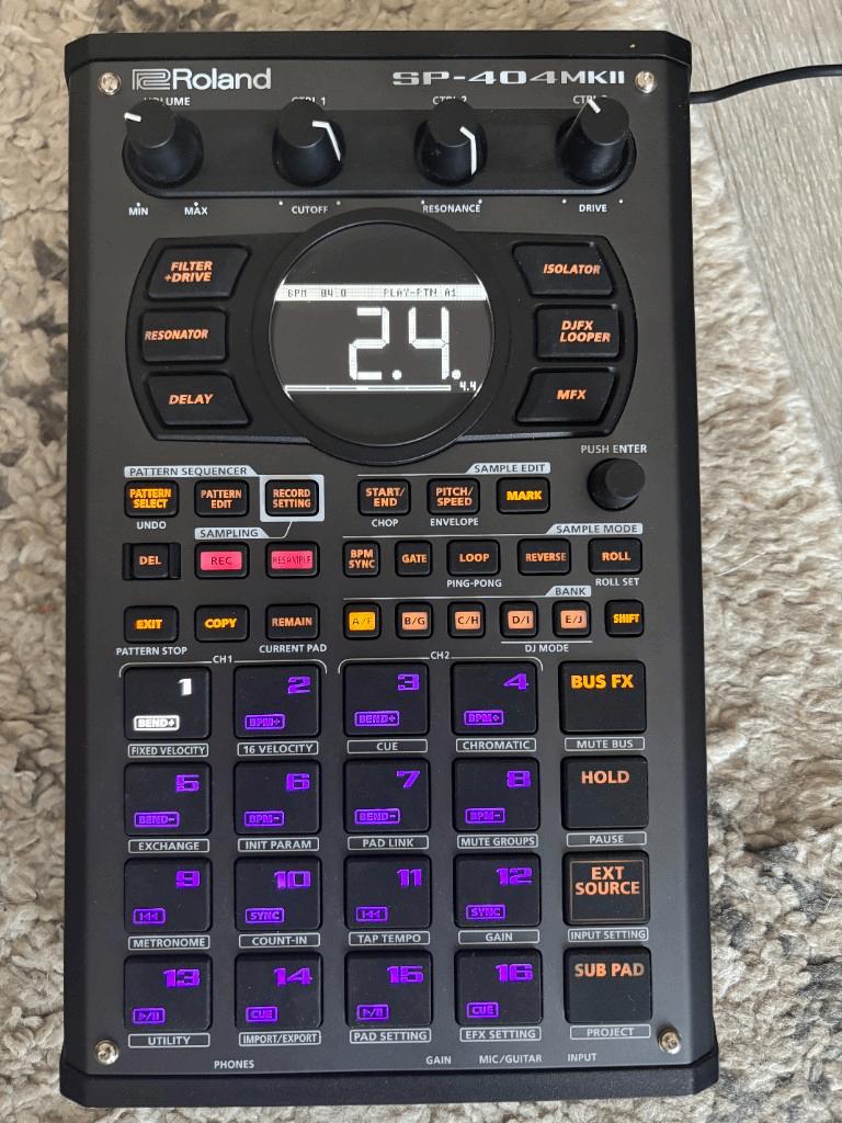 Roland SP-404MKII sampler, Muziek en Instrumenten, Samplers, Ophalen of Verzenden, Zo goed als nieuw