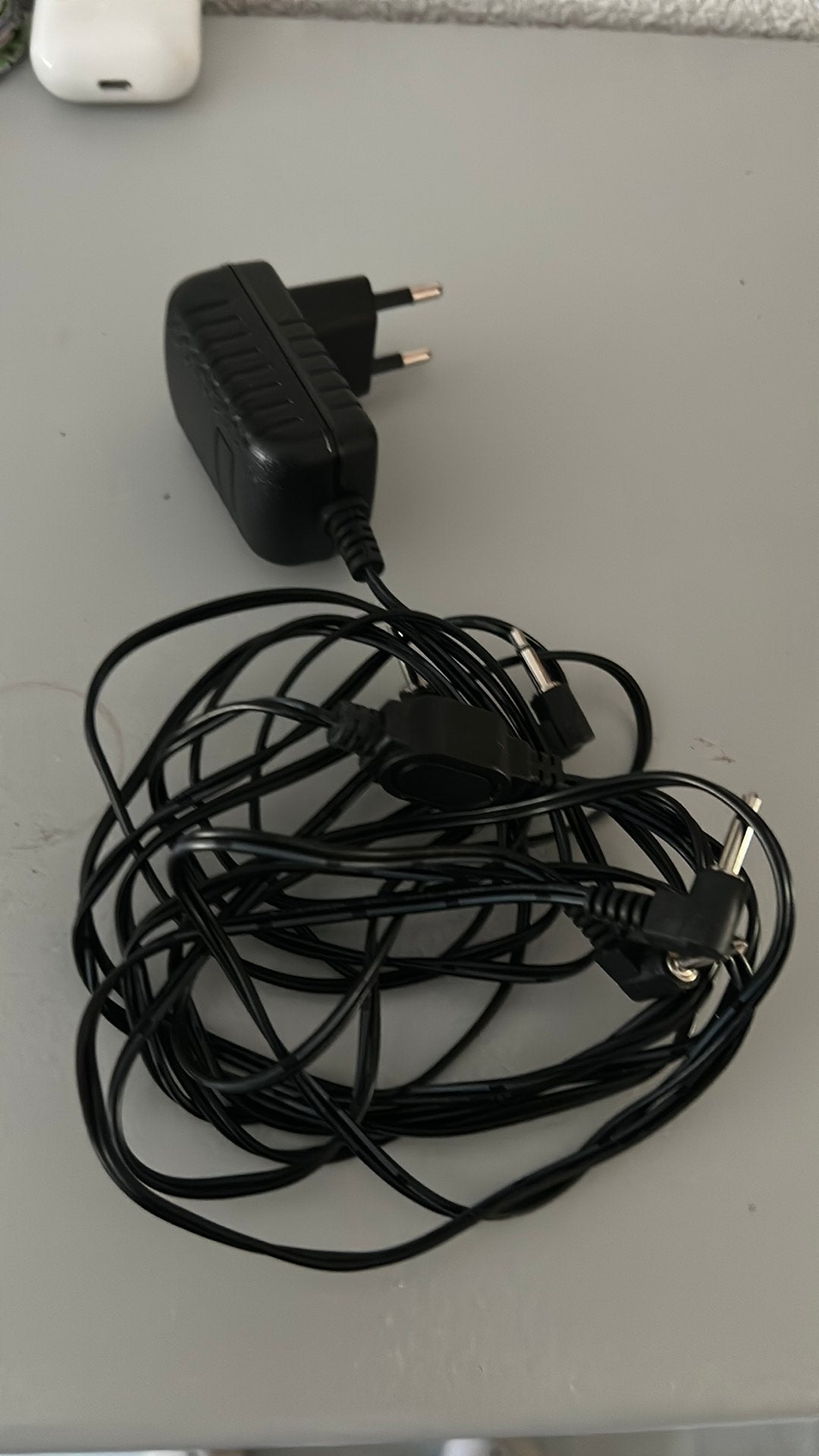 Adapter met 4 x mannetje, Ophalen of Verzenden, Zo goed als nieuw