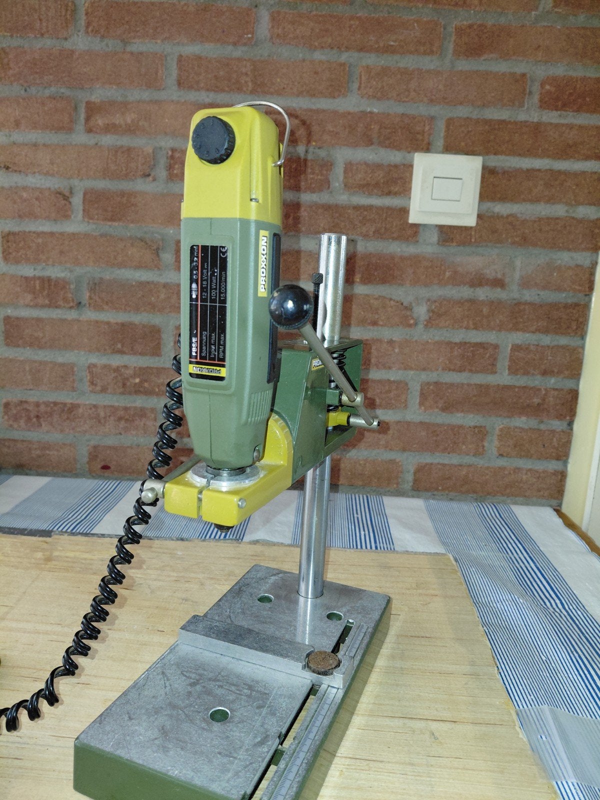 Proxxon Kolom + boormachine cpl TBM 200 + FBS/E - Compact en, Ophalen of Verzenden, Gebruikt