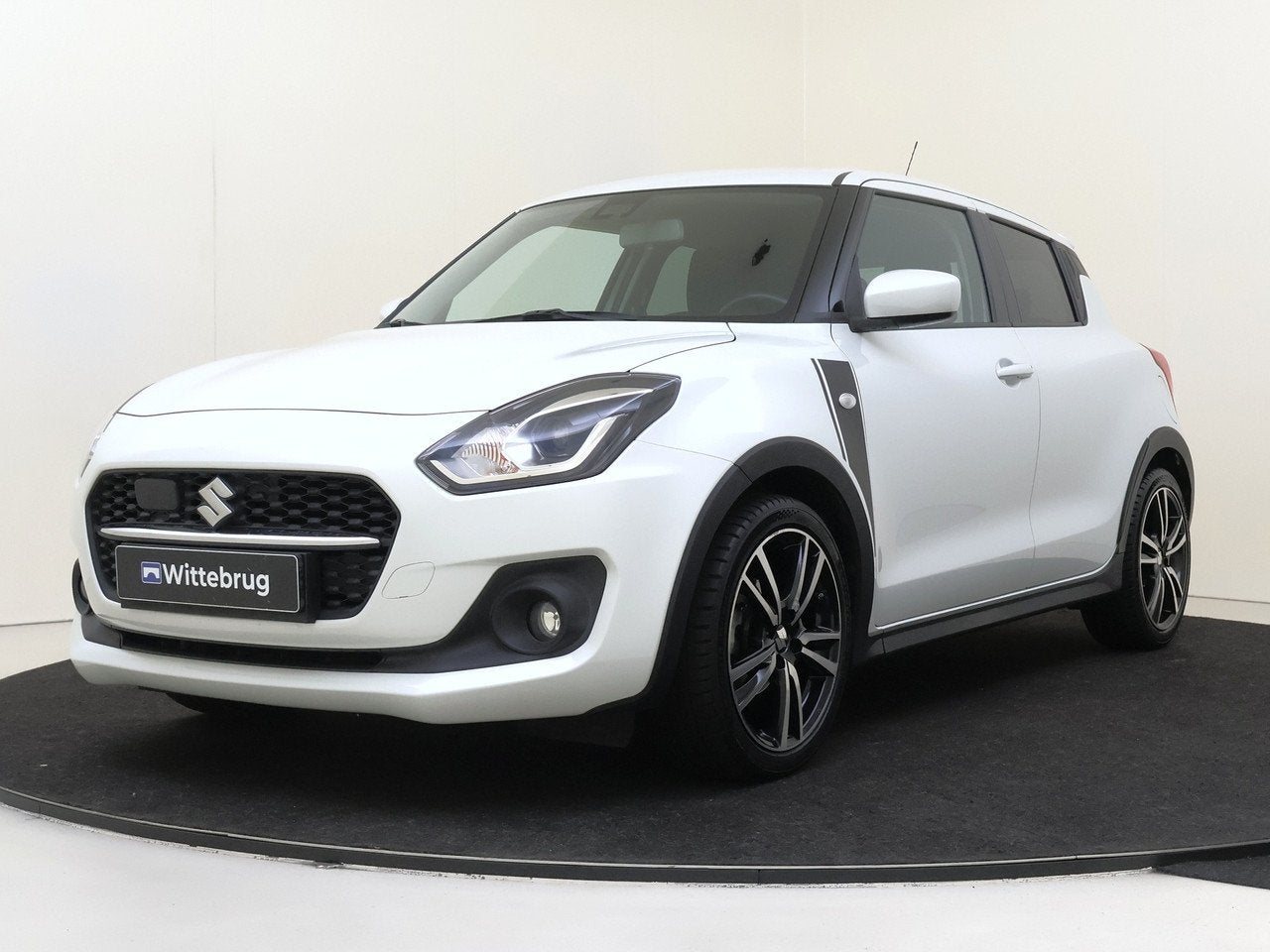 Suzuki Swift 1.2 Select Smart Hybrid Sportline | Camera | Ca, 21 km/l, 83 pk, Gebruikt, 4 cilinders