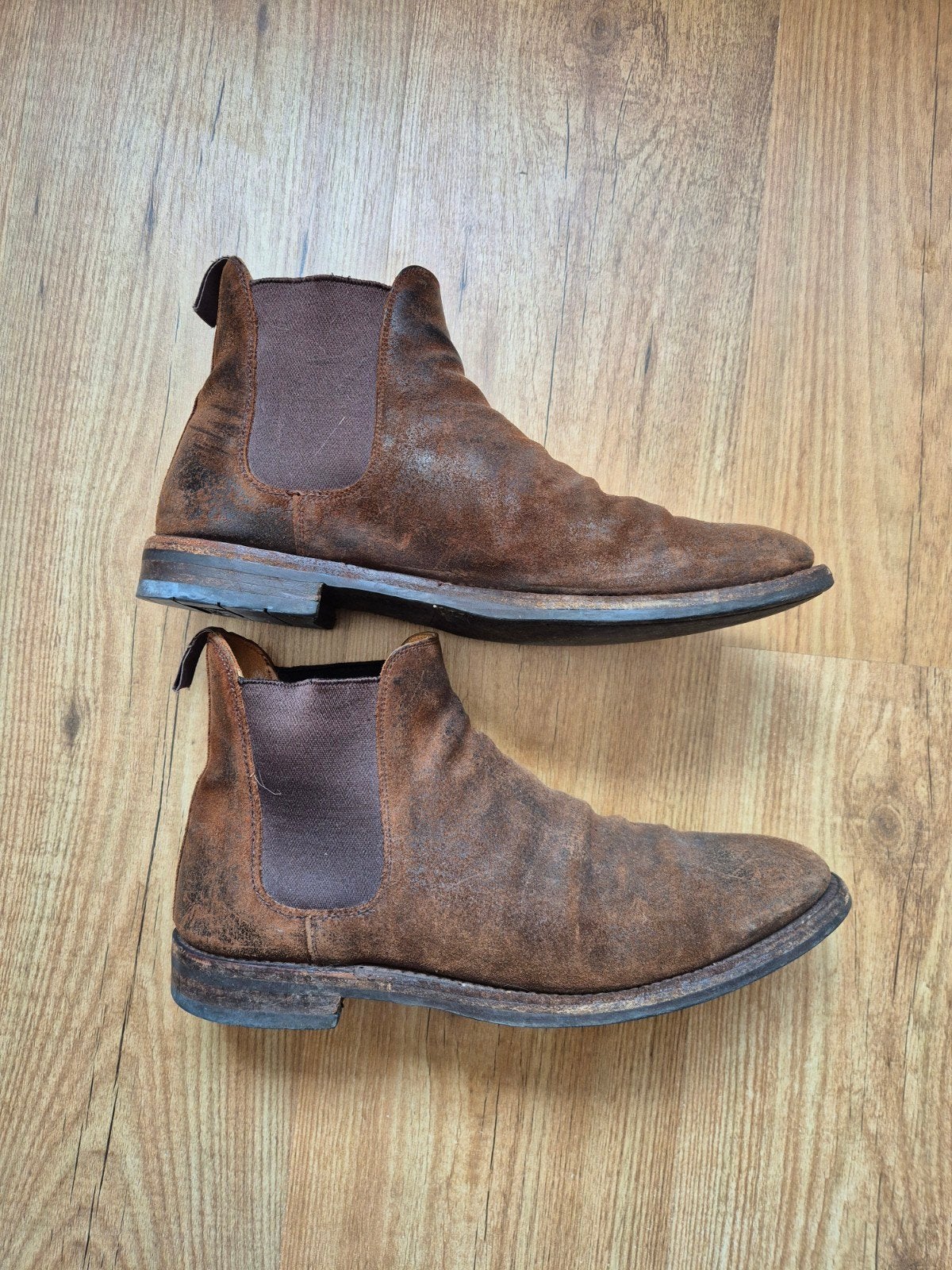 Crockett & Jones - Chelsea Suede Boots 9E, Kleding | Heren, Schoenen, Bruin, Boots, Ophalen of Verzenden, Gedragen