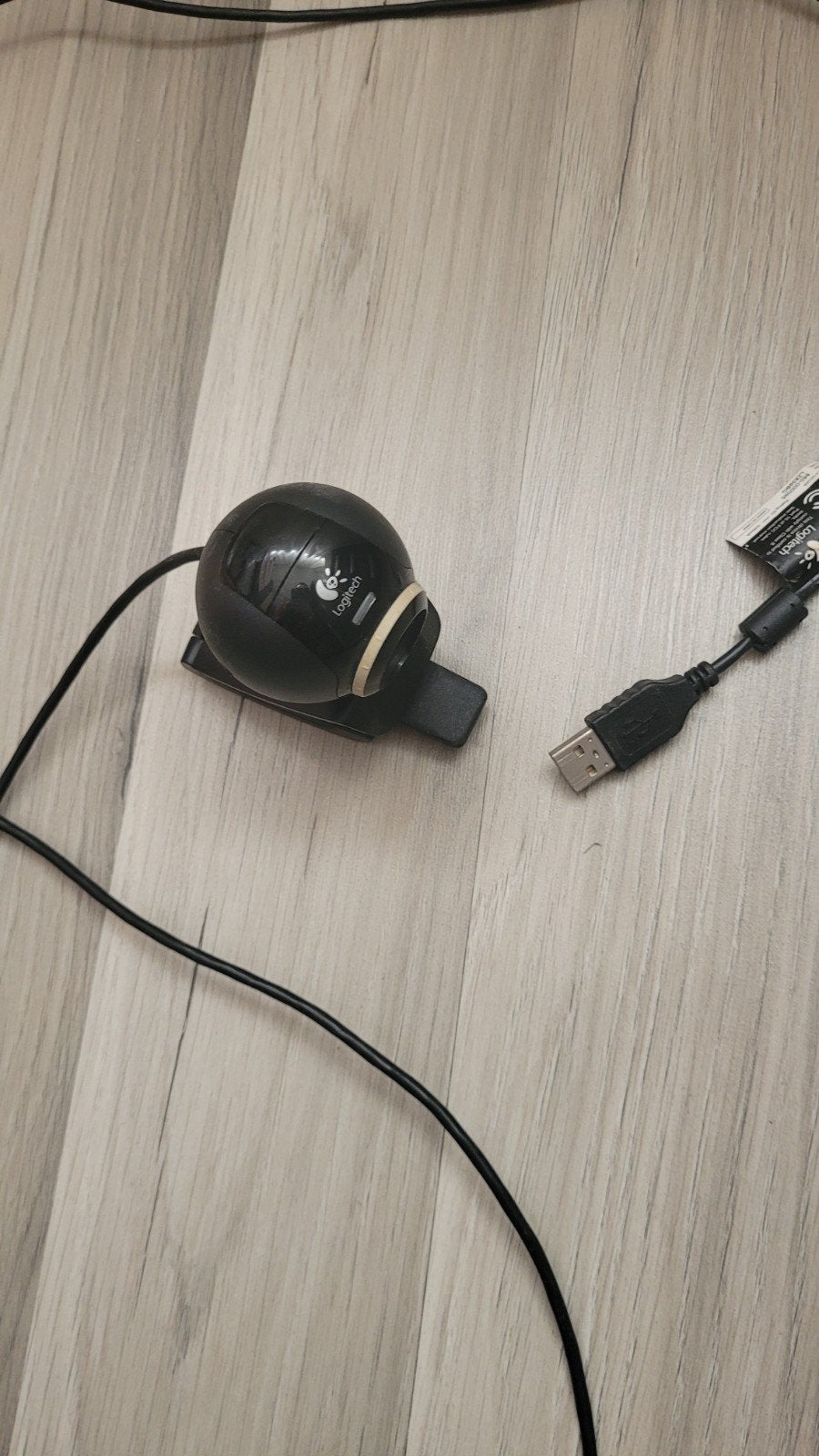 Logitech Webcam C905 - USB - Zwart, Computers en Software, Gebruikt, Logitech, Ophalen of Verzenden, Monitorclip