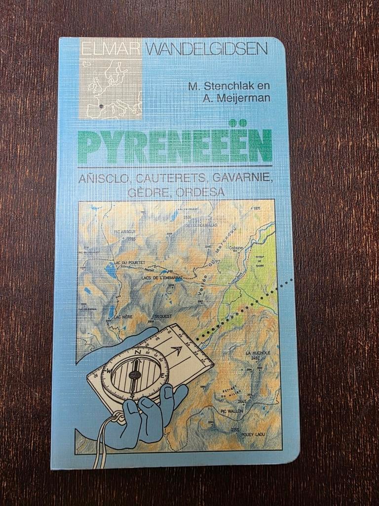 Pyreneeën - M. Stenchlak & A. Meijerman - Elmar wandelgidsen, Boeken, Overige merken, Europa, Ophalen of Verzenden, Zo goed als nieuw