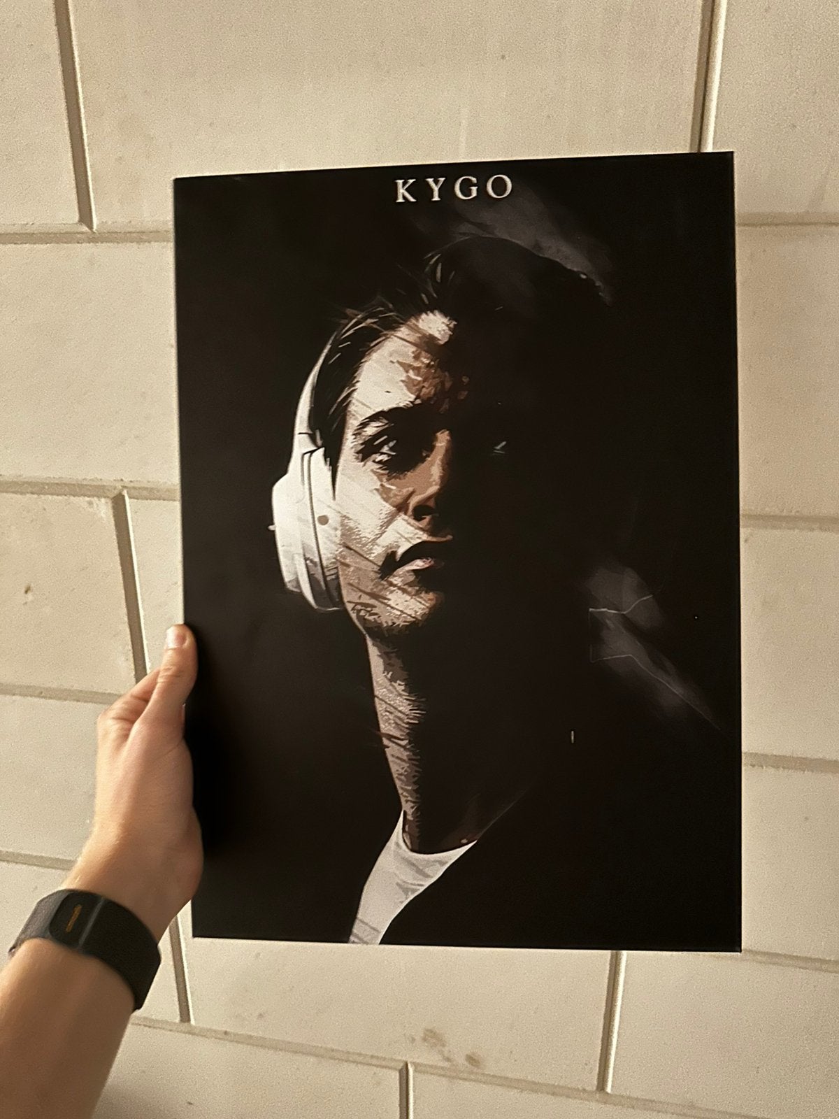 Displate poster-metaal Kygo, Verzamelen, Ophalen of Verzenden, Zo goed als nieuw, A1 t/m A3, Film en Tv