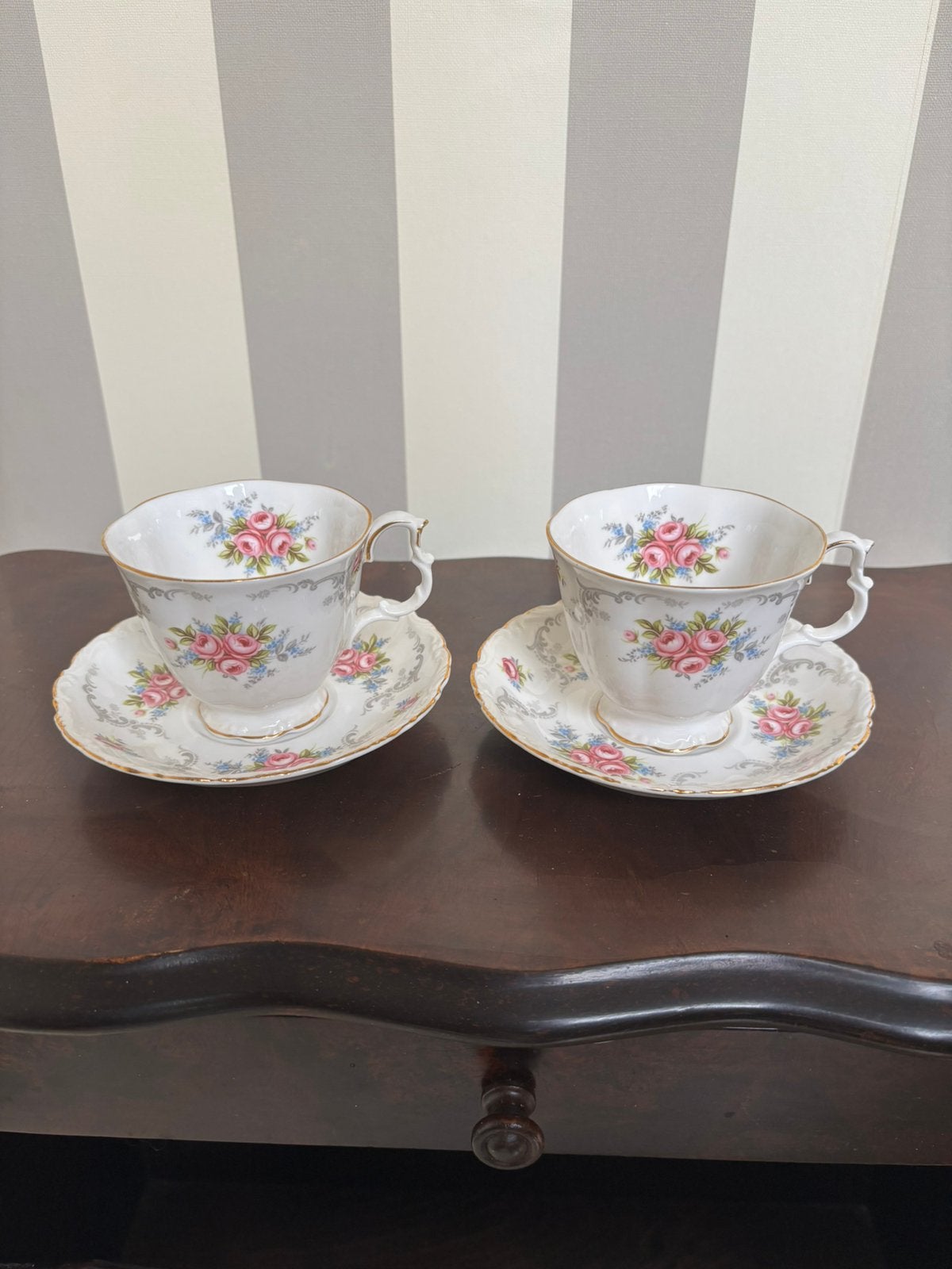 Royal Albert koffie kop en schotel set 2x, Ophalen
