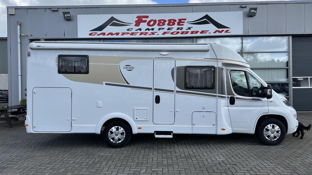TOPstaat 4 persoons Carado T448 '20 2.3Mj 140pk 80dkm, Caravans en Kamperen, Ringverwarming, Fiat, Koelkast, Bedrijf