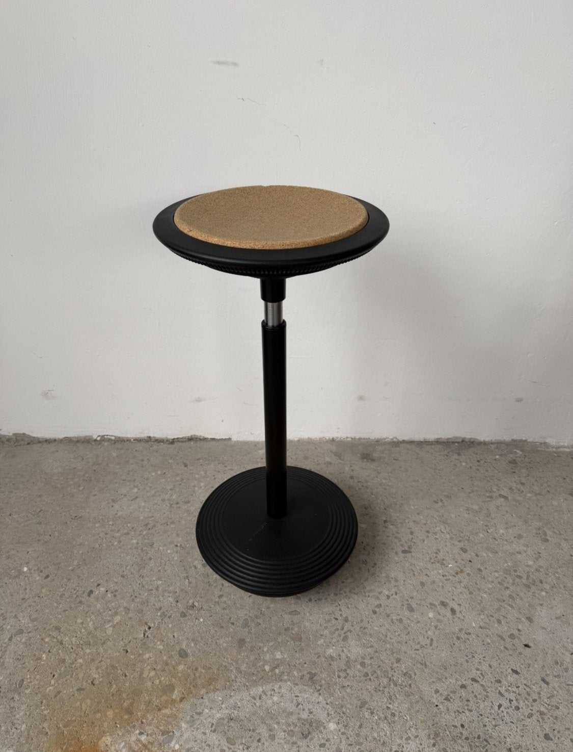 2x Wilkhahn - Stitz 2 - Ergonomische Stahulpen, Antiek en Kunst, Kunst | Designobjecten, Ophalen