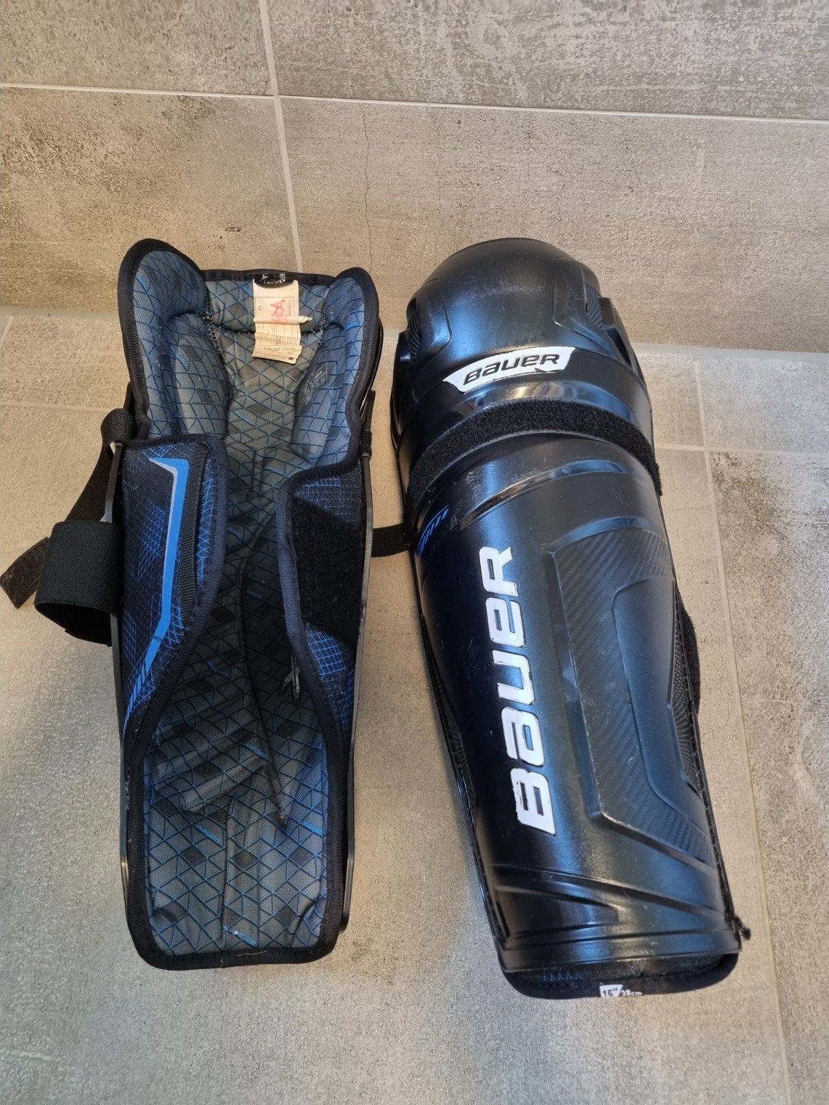 Bauer ijshockey beenbeschermers 15"/38cm, Sport en Fitness, Ophalen, Gebruikt, Bescherming