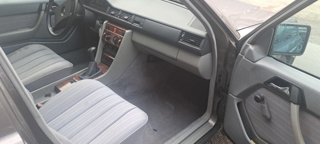 MERCEDES BENZ 200 E W124, foto 12