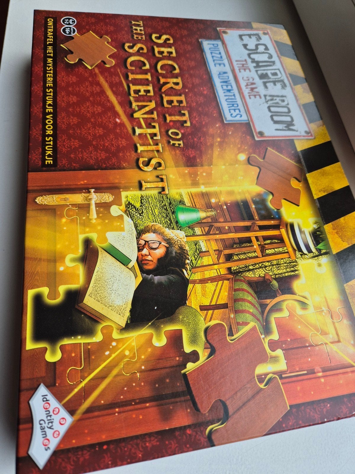 Escape Room Puzzle Secret of the Scientist (Identity Games), Ophalen of Verzenden