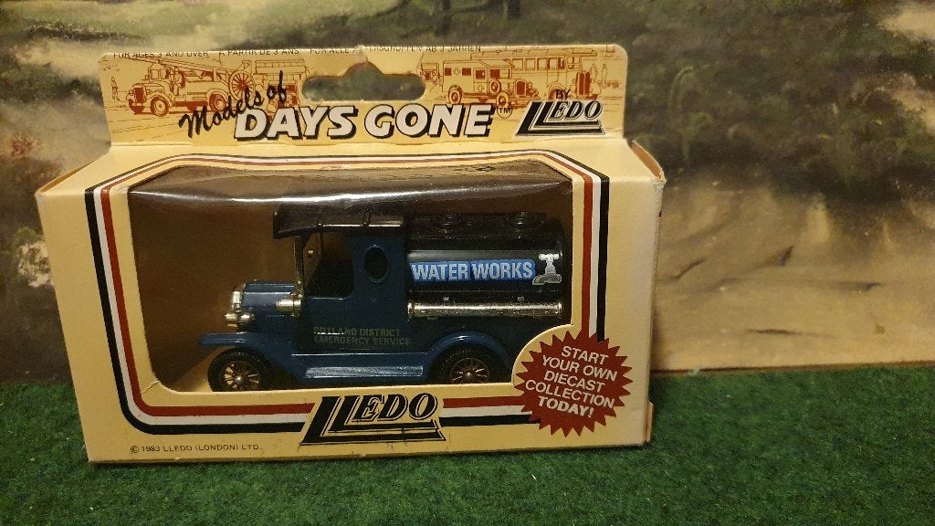Lledo Days Gone Water Works Tankwagen Modelauto, Ophalen of Verzenden, Nieuw, Overige typen