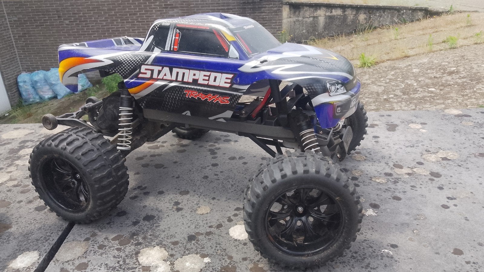 Leuke Traxxas Stampede 1:10 RTR, Elektro, Auto offroad, Ophalen of Verzenden, Zo goed als nieuw