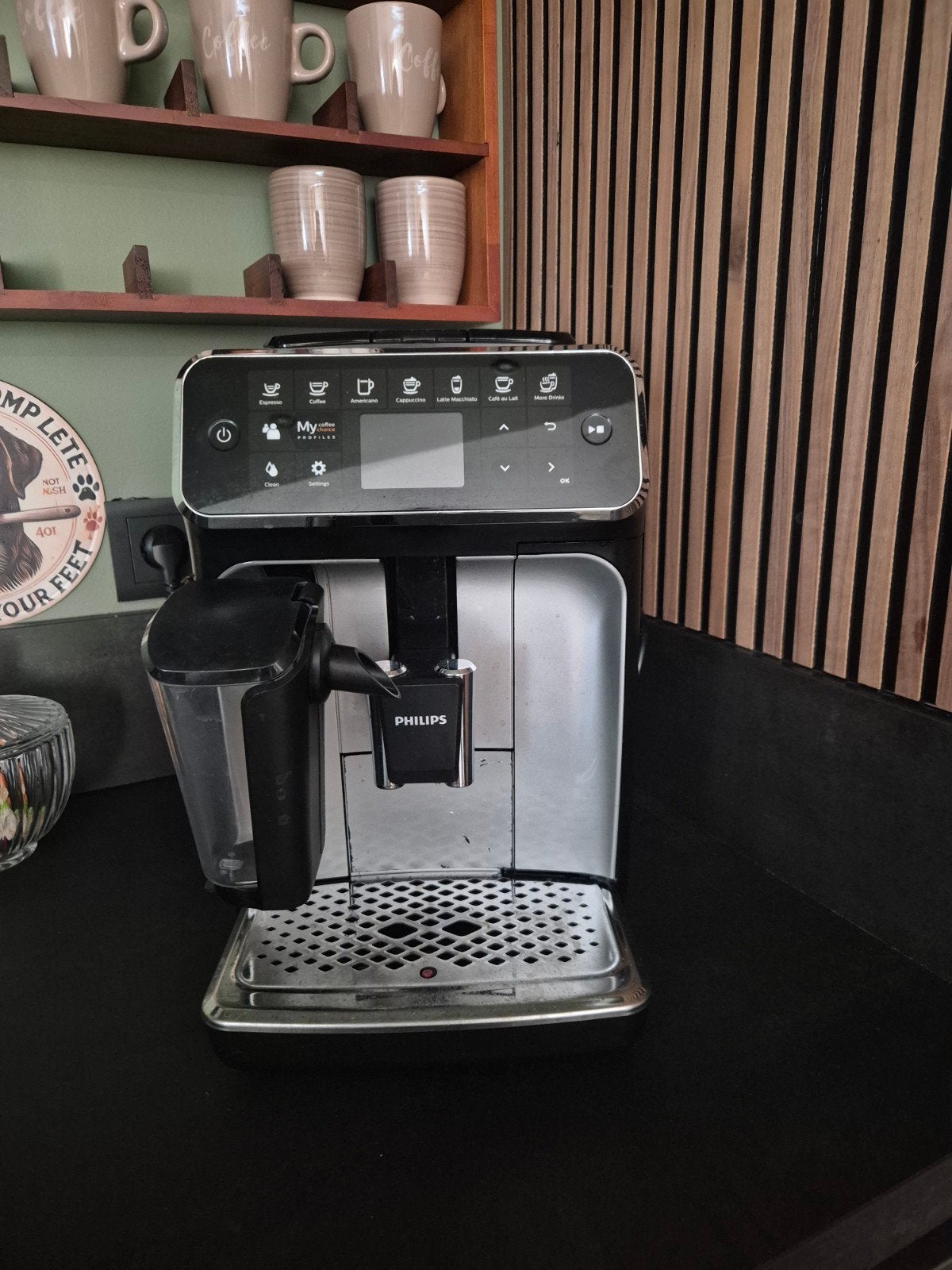 Philips LatteGo EP4346/70, Witgoed en Apparatuur, Koffiezetapparaten, Ophalen, Gebruikt, Koffiemachine, Koffiebonen