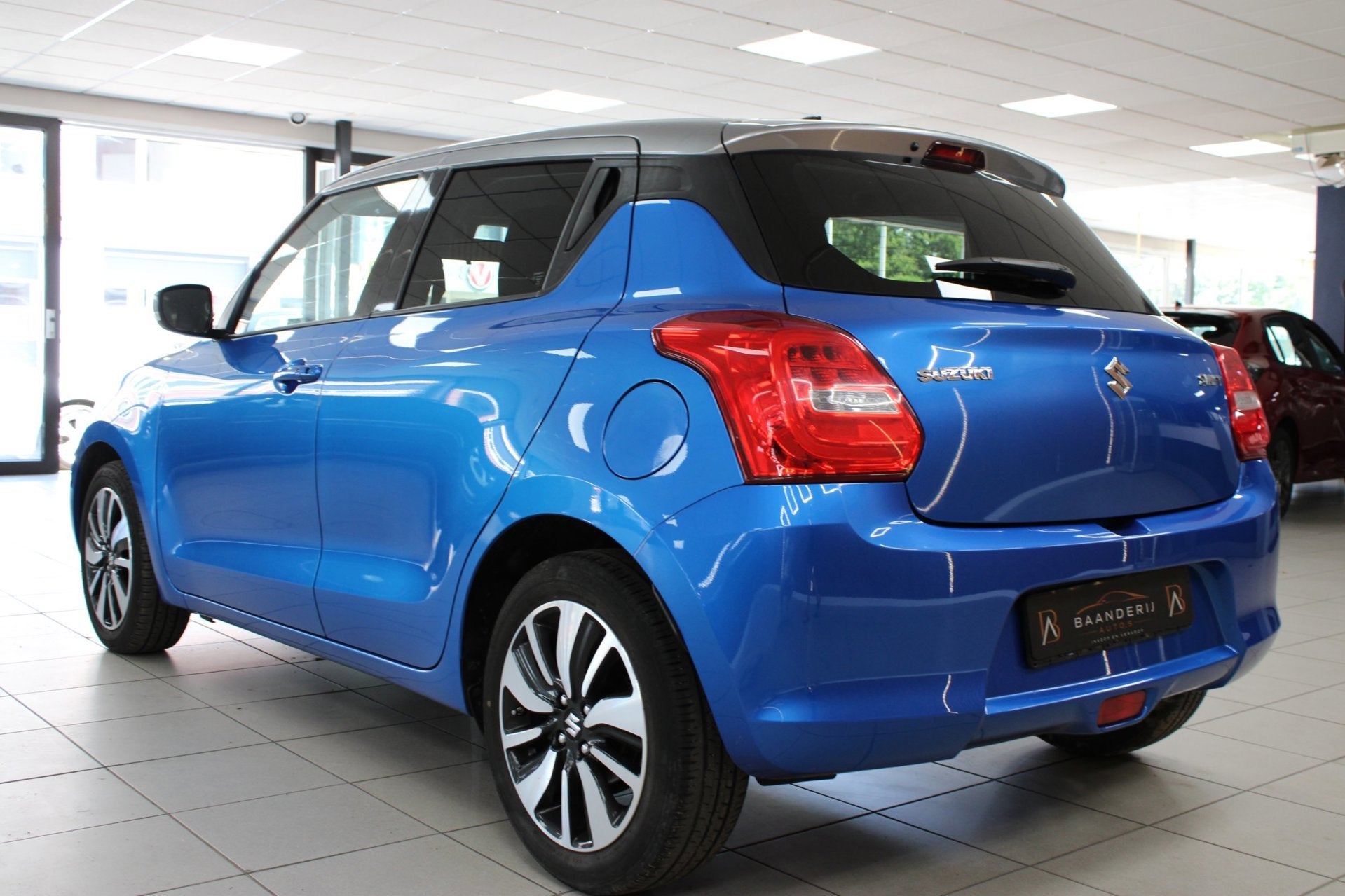 Suzuki SWIFT 1.0 Stijl Automaat | Airco | Adaptieve Cruise c, Auto's, Dealer onderhouden, Stof, Gebruikt, Swift