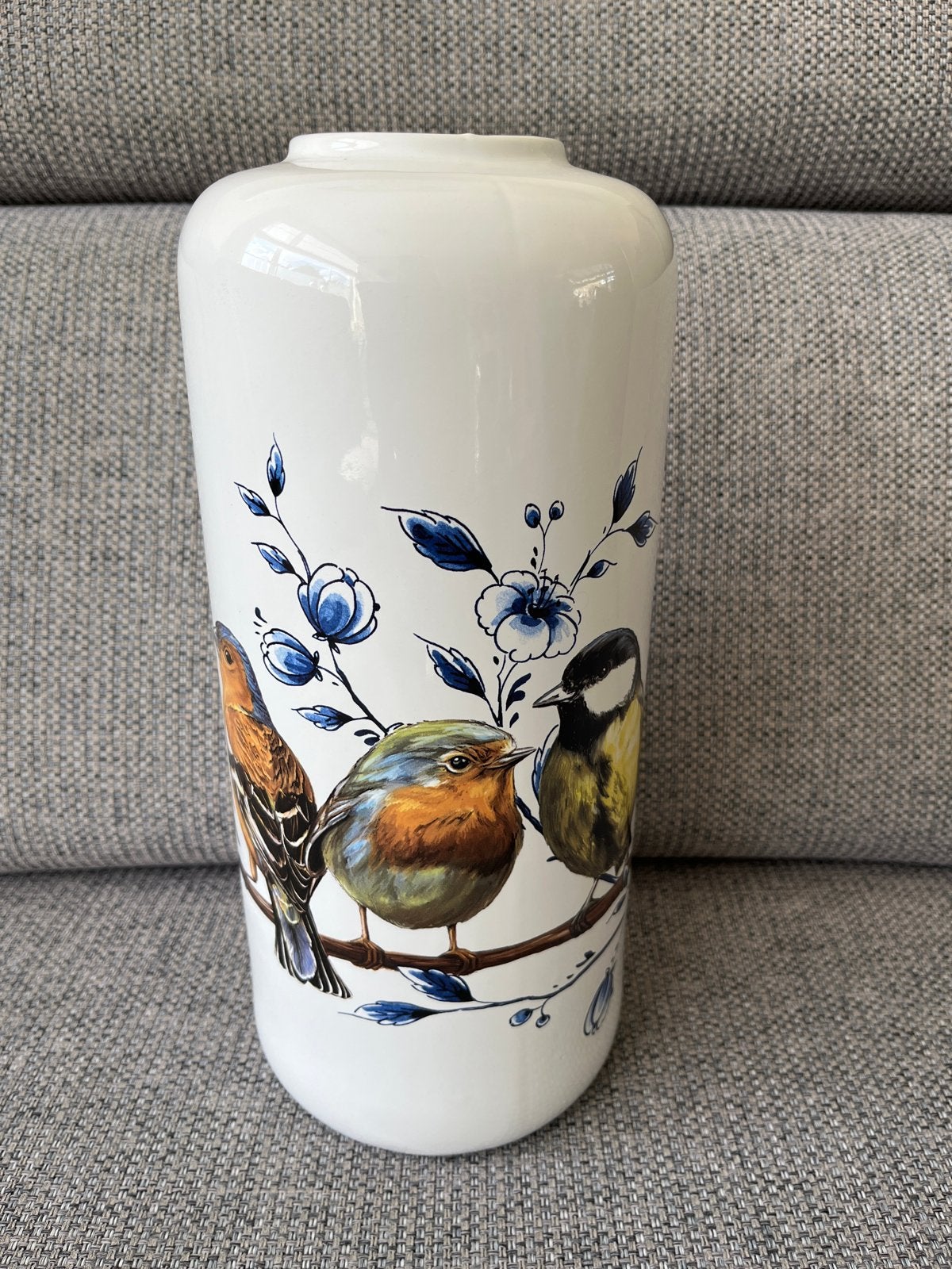 Witte vaas met vogelprint en Heinen Delfts blauwe bloemen, Antiek en Kunst, Ophalen