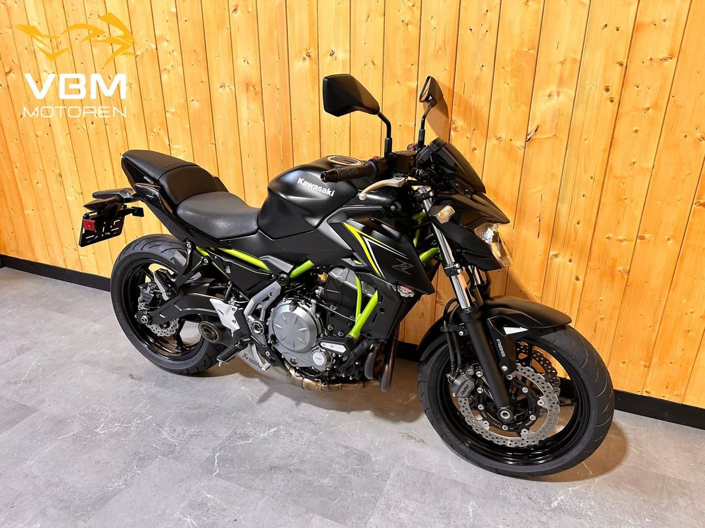 KAWASAKI Z 650 ABS Z650 Z-650 Nieuwe set banden! Akrapovic!, Motoren, Motoren | Kawasaki, 2 cilinders, Bedrijf, Onbekend, KAWASAKI