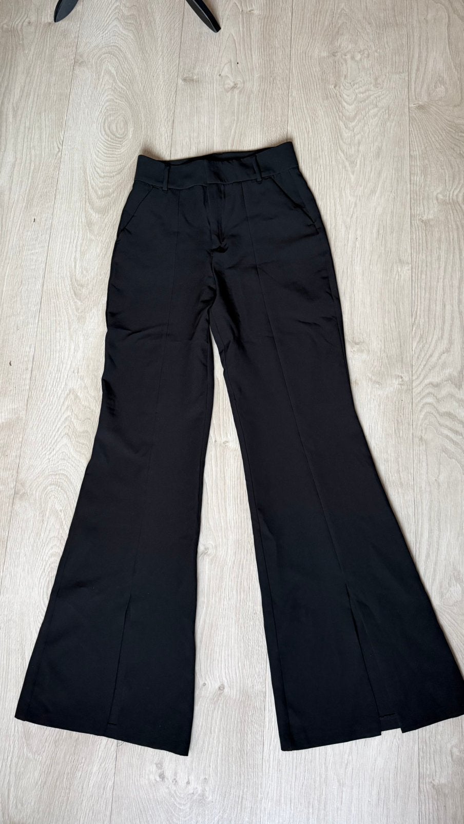 Nieuwe pantalon Stradivarius high waist maat 38, Kleding | Dames, Maat 38/40 (M), Zwart, Nieuw, Ophalen of Verzenden