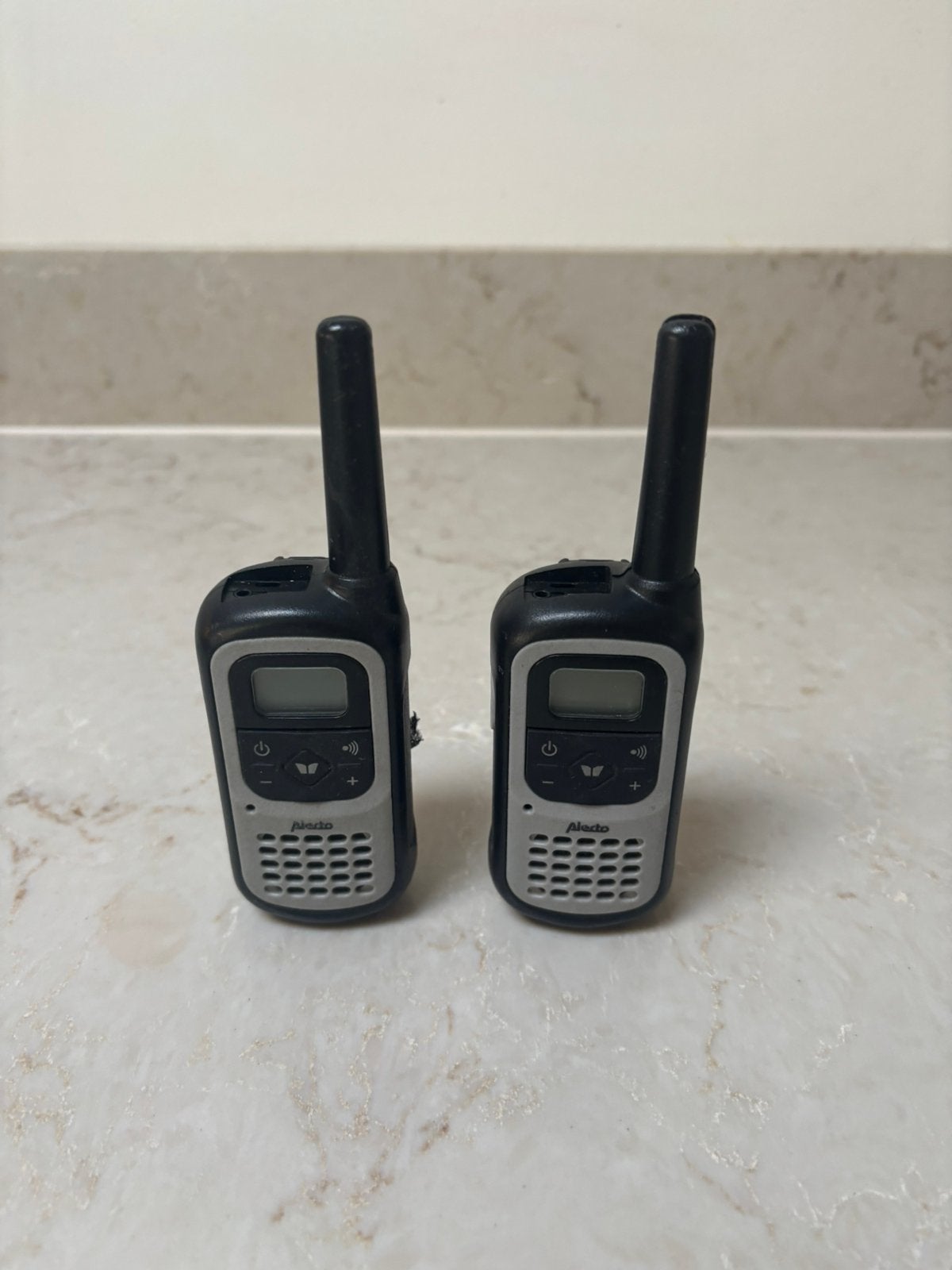 Alecto walkie talkie - FZ2018, Minder dan 2 km, Gebruikt, Ophalen of Verzenden, Portofoon of Walkie-talkie