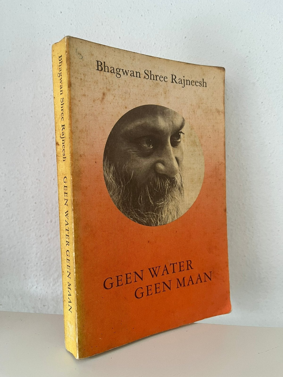 Geen water geen maan - Bhagwan Shree Rajneesh, Boeken, Ophalen of Verzenden, Zo goed als nieuw, Overige typen