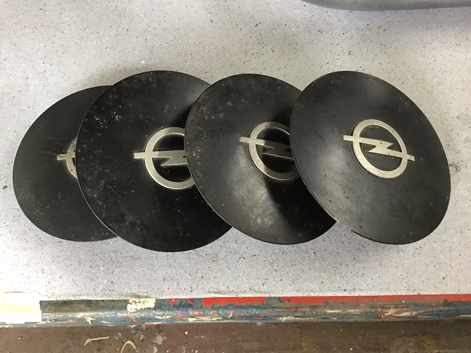 Opel Corsa, Ophalen, Opel