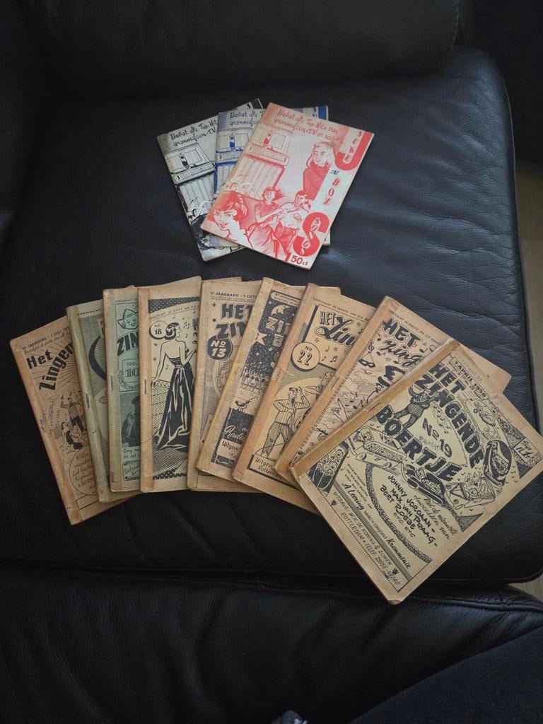 12 oude boekjes: Het Zingende Boertje en Juke Box, Boeken, Ophalen