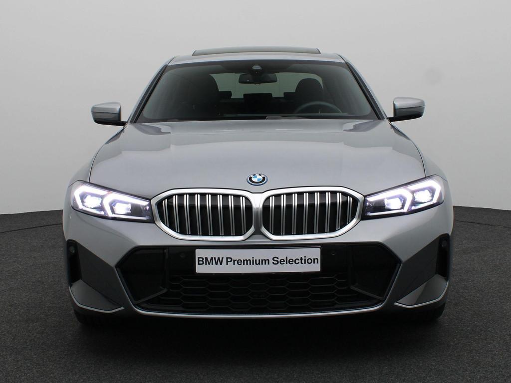 BMW 3 Serie Sedan 330e M Sportpakket | Comfort Pack | Trekha, Auto's, BMW, Automaat, 1998 cc, 4 cilinders, Met garantie (alle)