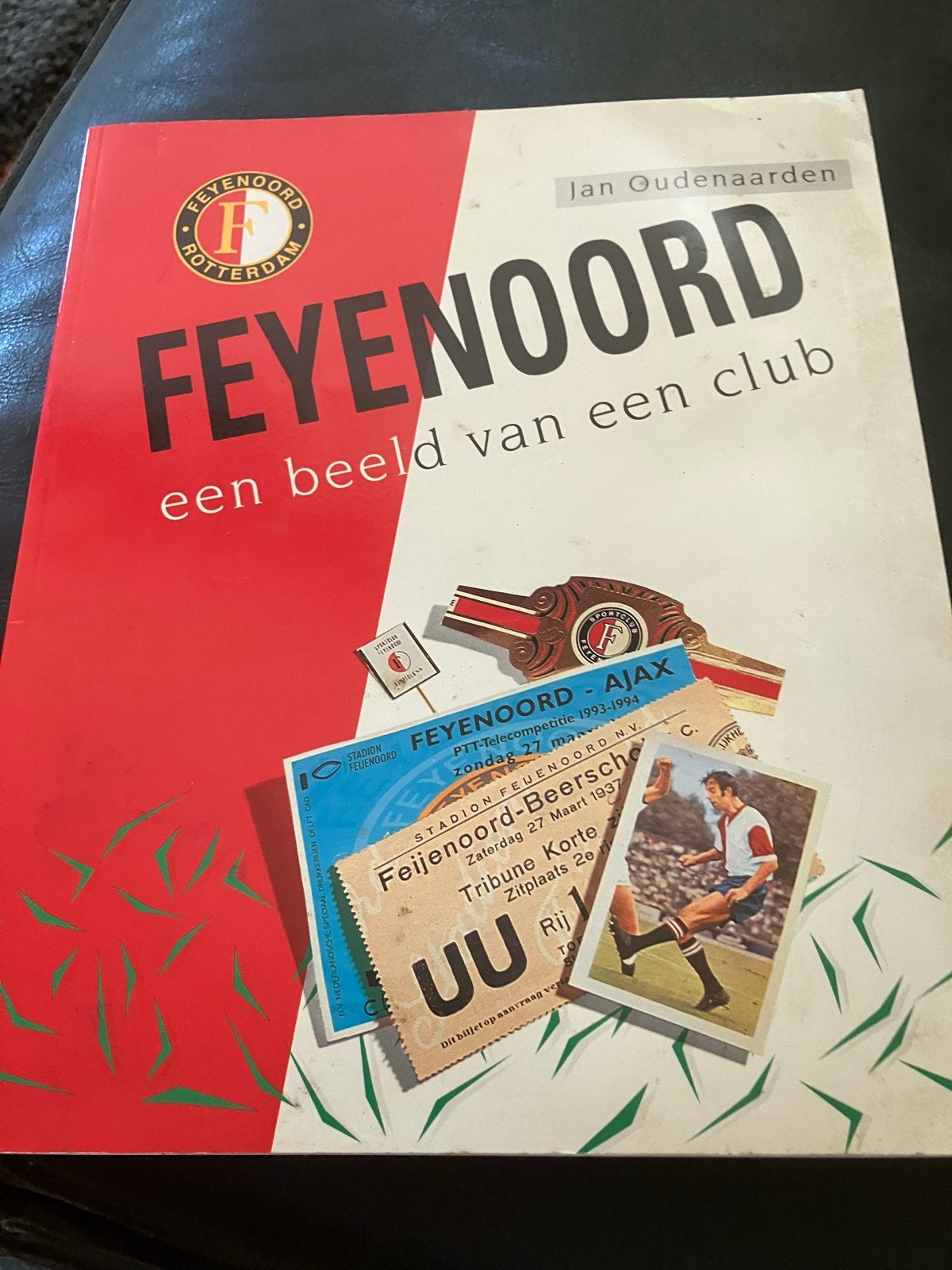 Feyenoord: Een beeld van een club - Jan Oudenaarden, Boeken, Ophalen of Verzenden, Gelezen, Balsport