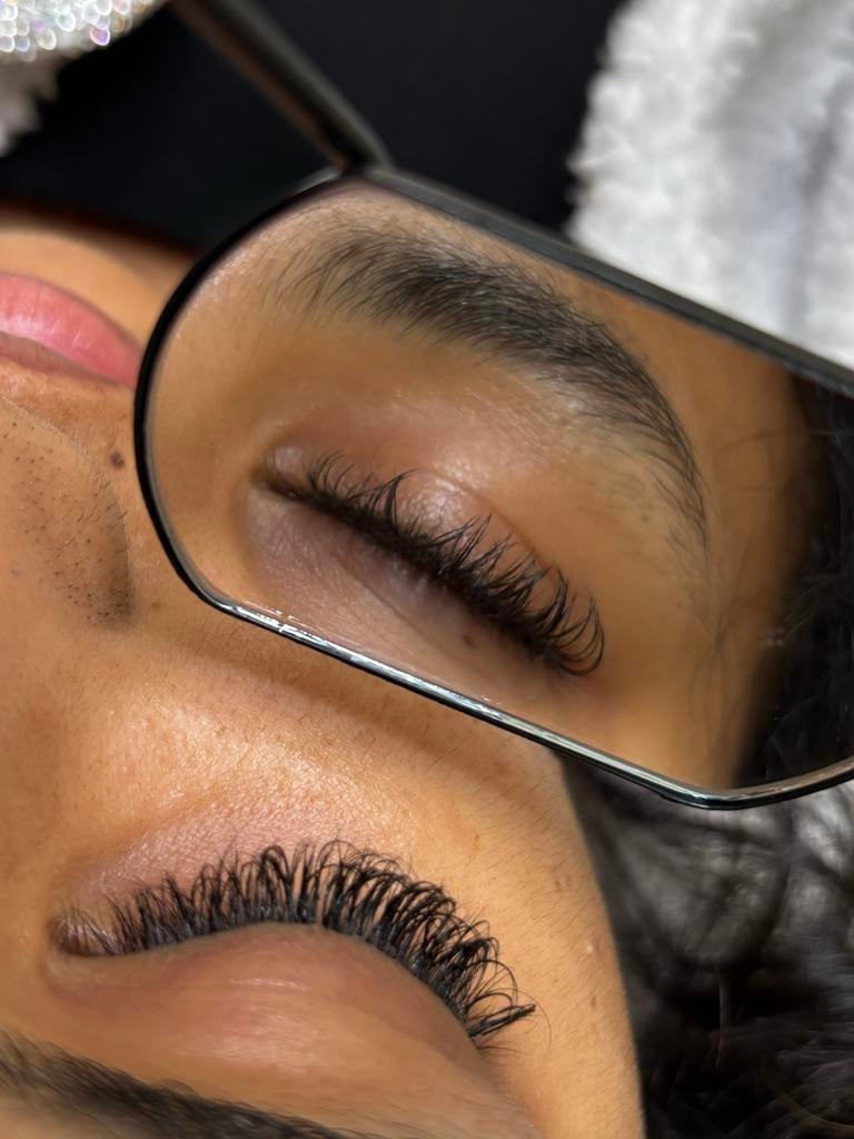 Modellen gezocht voor wimperextensions, Variabele uren, Overige niveaus, Starter, Overige vormen