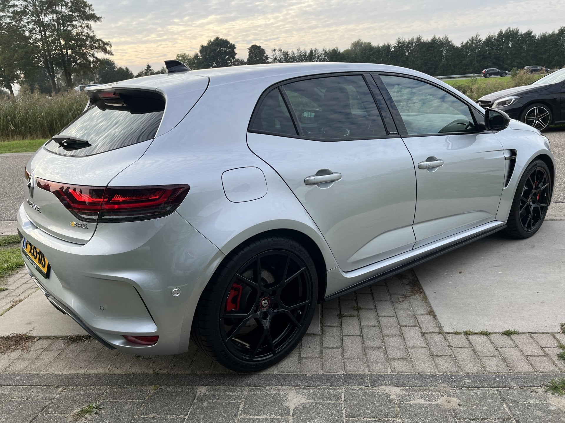 Renault Mégane 1.8 TCe 300PK RS Trophy / 4Control / Camera, Auto's, Gebruikt, Euro 6, 4 cilinders, Verwarmde buitenspiegels