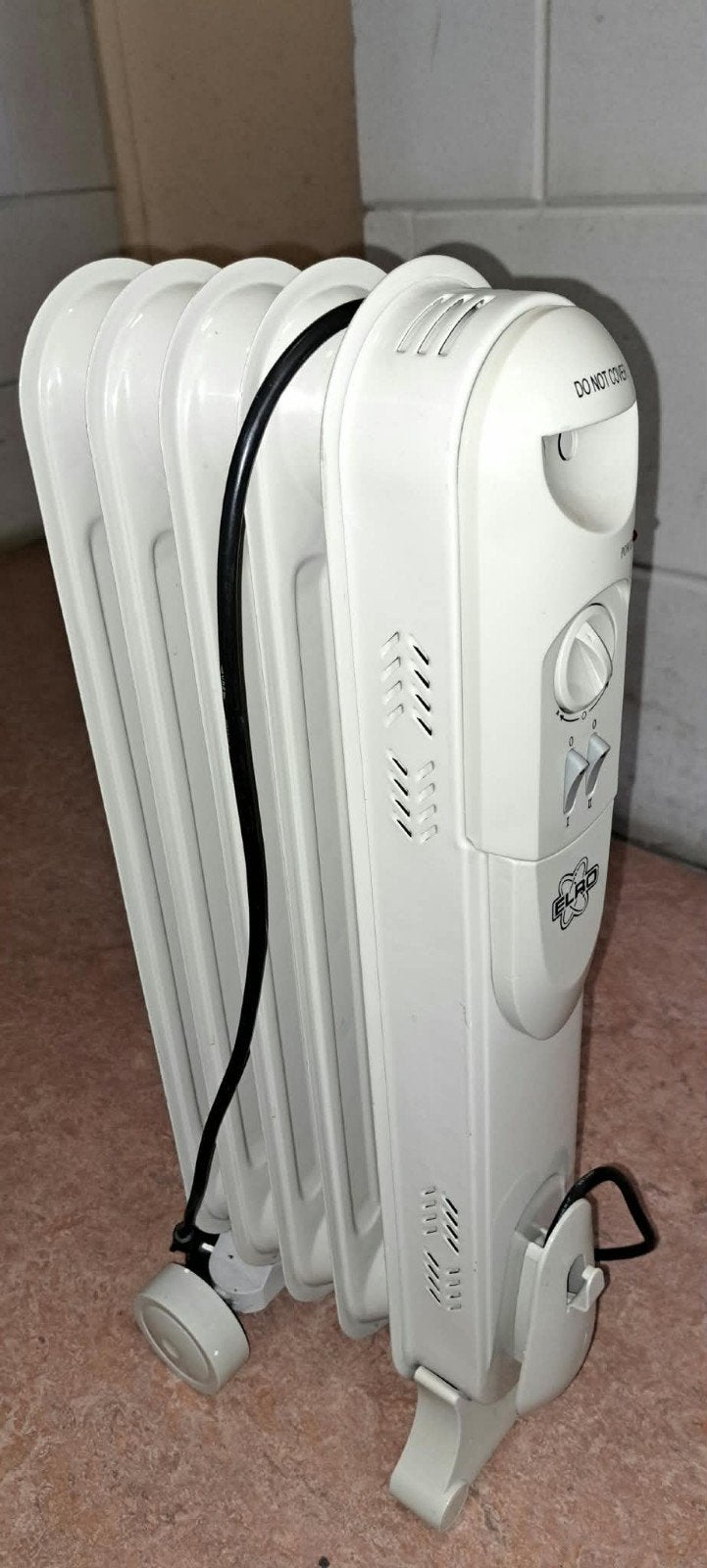 ELRO Oliegevulde Radiator - Compact en Efficiënt, Ophalen of Verzenden