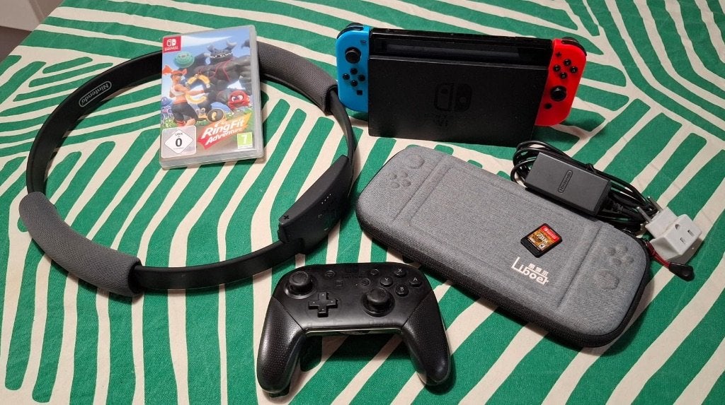 Nintendo Switch+Pro Controller+Ring Fit+Legend of Zelda BotW, 1 speler, Zo goed als nieuw, Vanaf 7 jaar, Ophalen