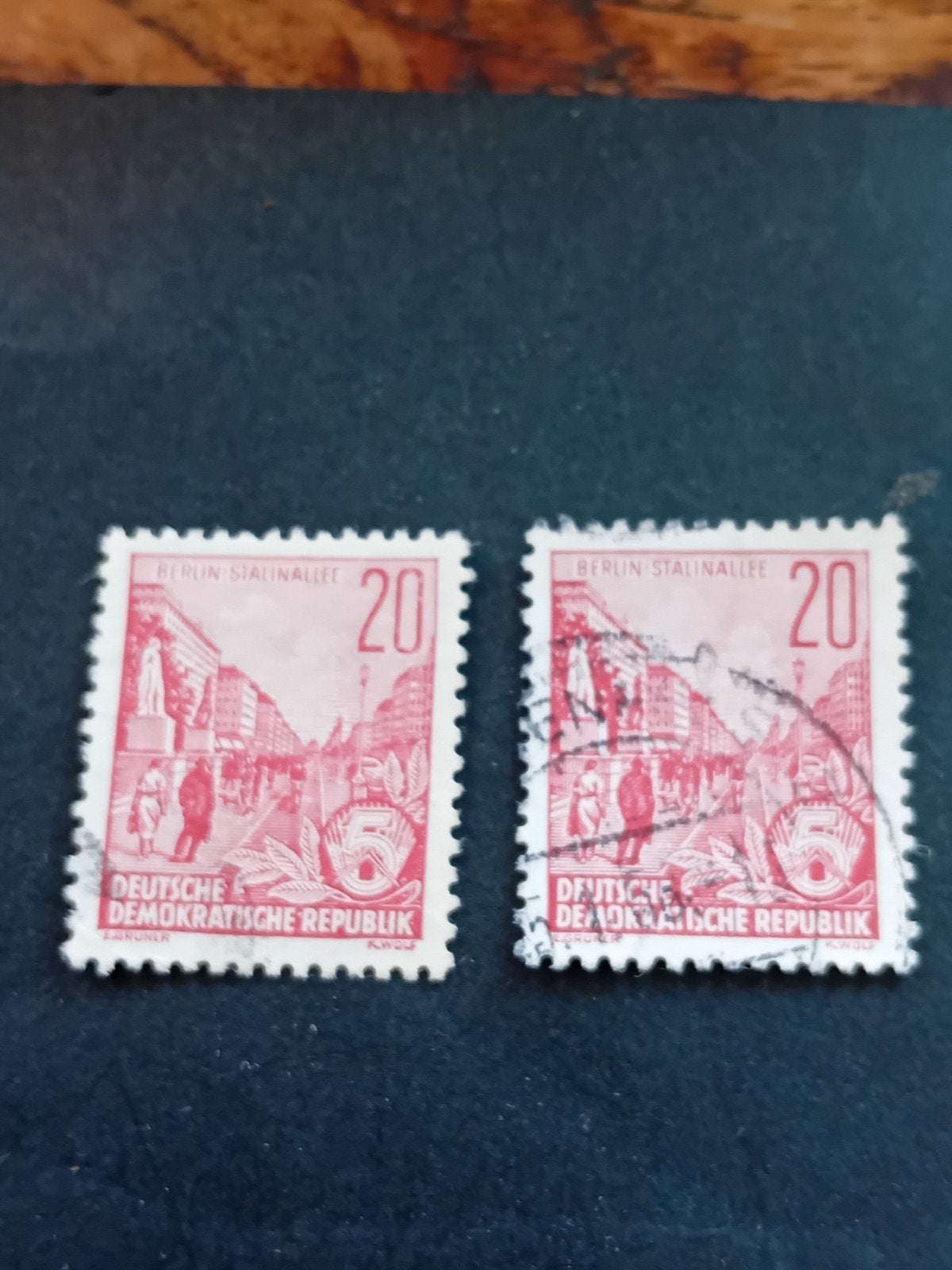DDR Postzegels Berlin Stalinallee 20 Pfennig, Postzegels en Munten, Ophalen of Verzenden, DDR