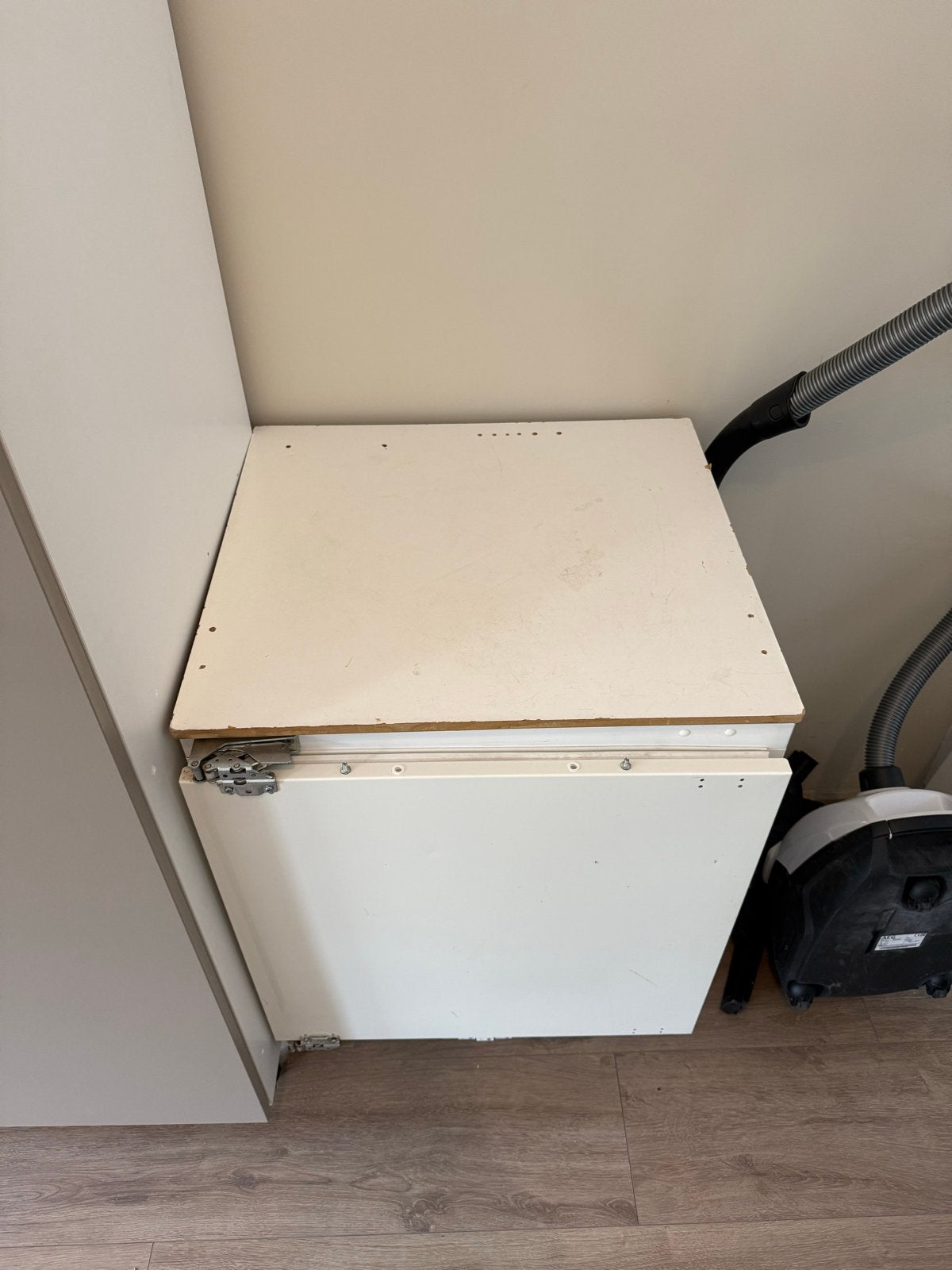 ATAG Inbouw Vrieskast, Zo goed als nieuw, Inbouw, 60 tot 90 cm, Ophalen