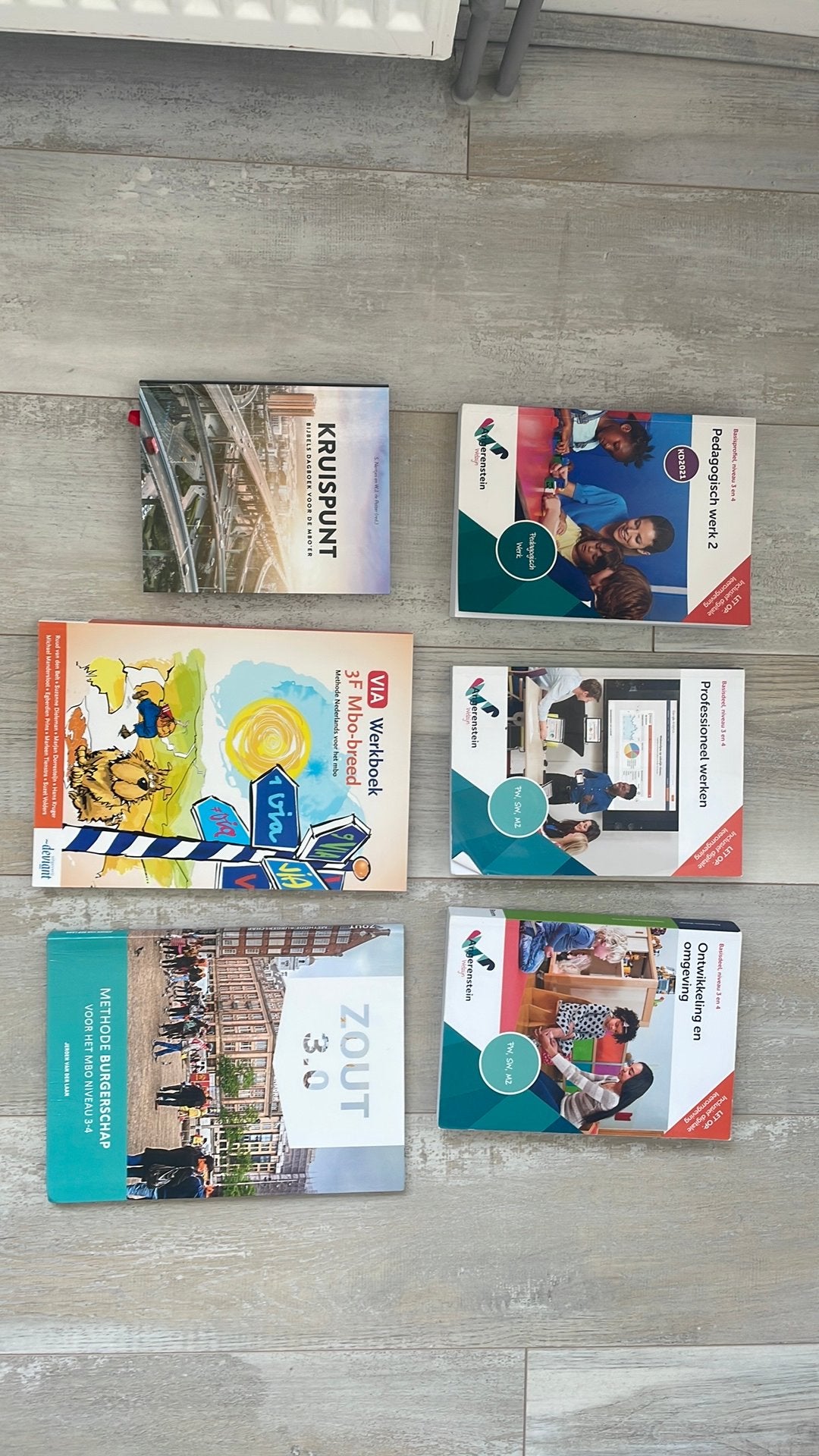 Boeken opleiding onderwijsassistent, Ophalen of Verzenden, Zo goed als nieuw