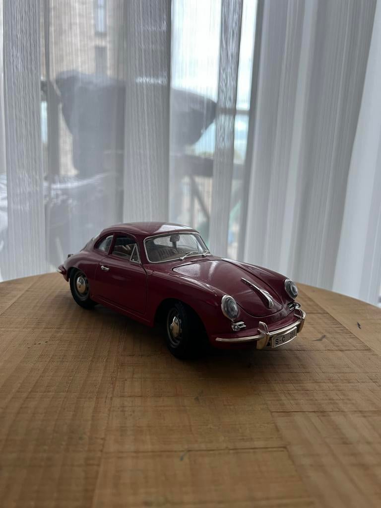 Porsche 356B Coupé Schaalmodel - Rood, Ophalen of Verzenden, Zo goed als nieuw, Auto, Overige merken