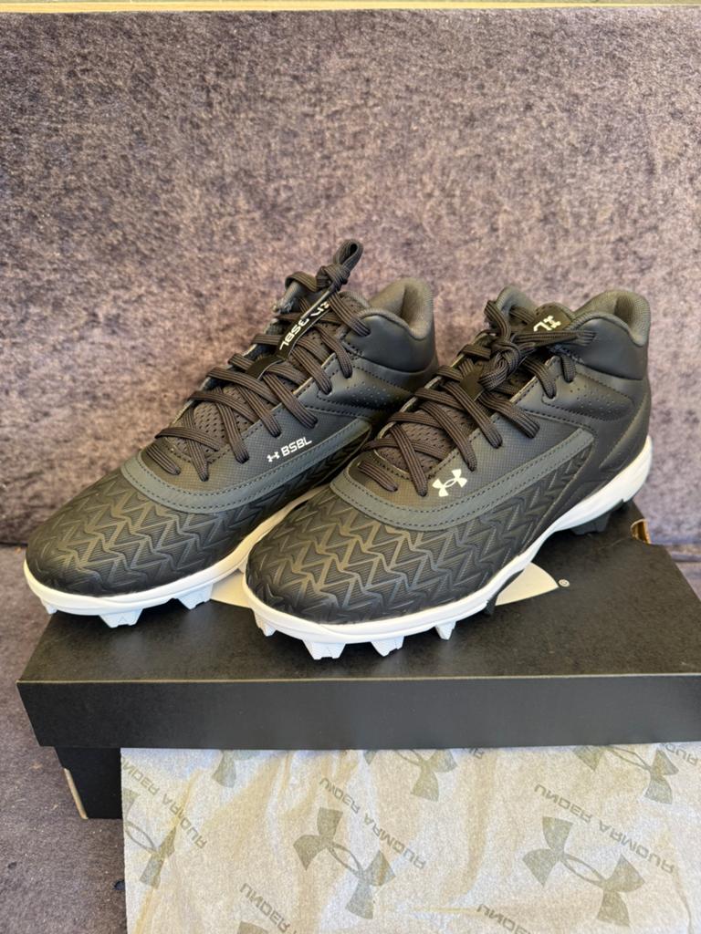 Under Armour UA Leadoff maat 38, Sport en Fitness, Honkbal en Softbal, Ophalen, Zo goed als nieuw, Schoenen
