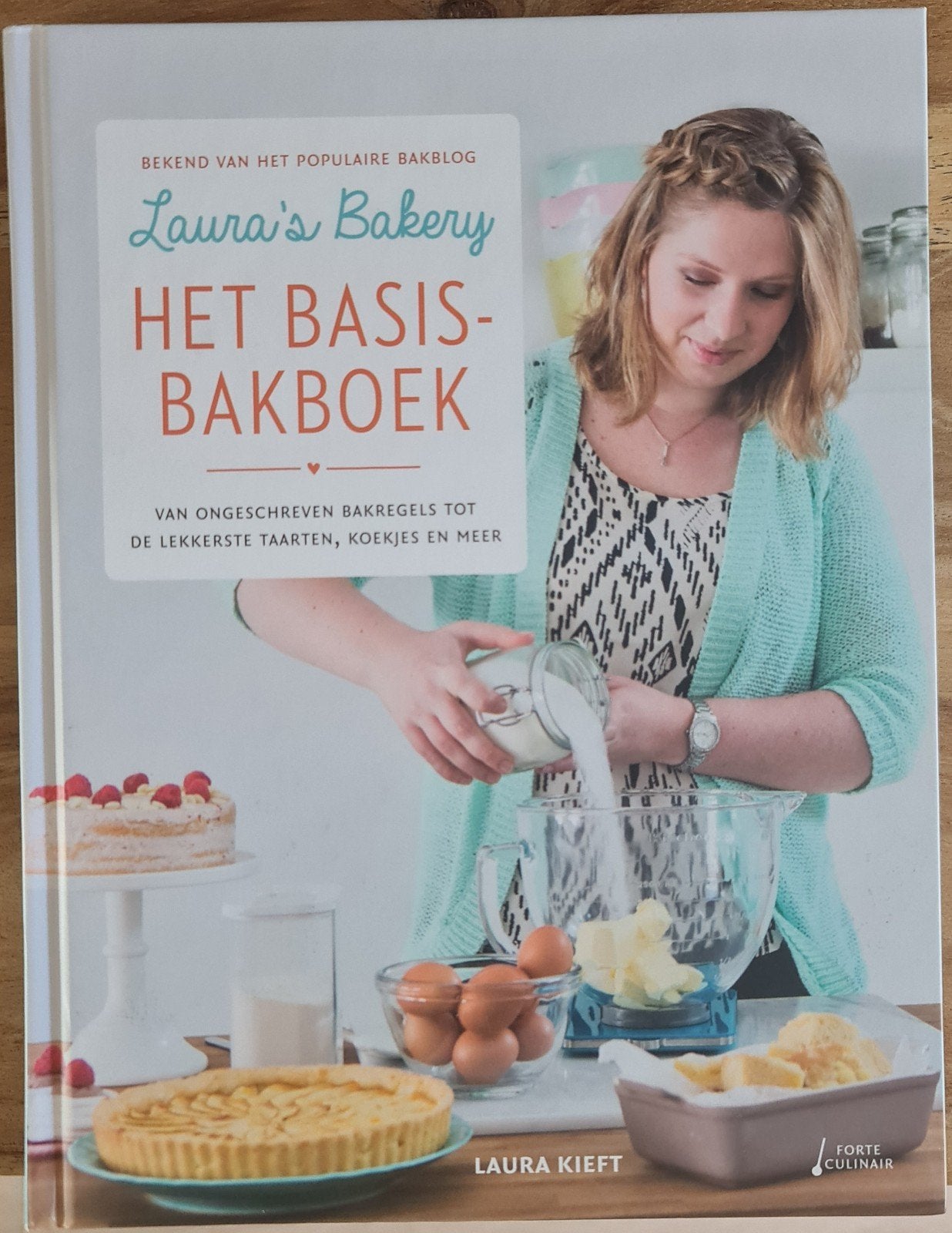 Laura's bakery "Het basis bakboek" NIEUW!!, Ophalen of Verzenden, Nieuw, Nederland en België