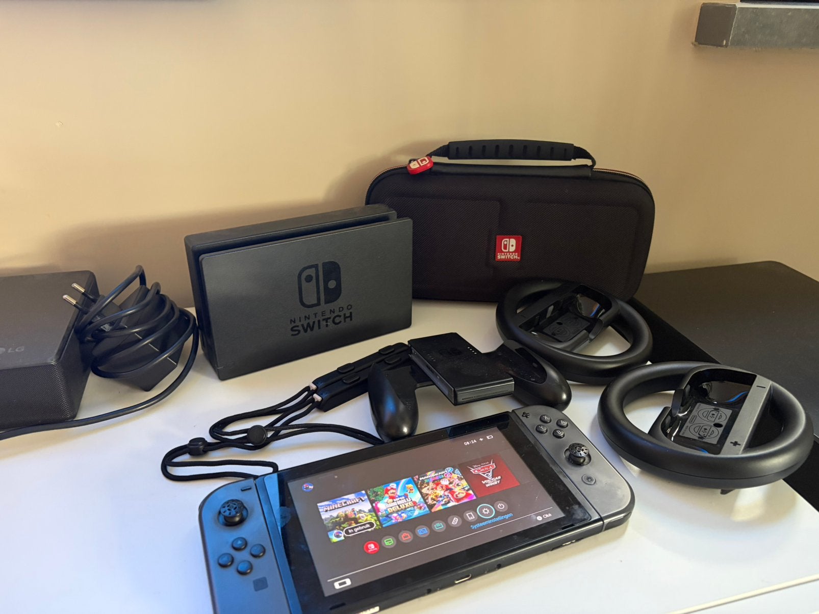 Nintendo switch, Ophalen of Verzenden, Zo goed als nieuw, Met 1 controller, Switch Original