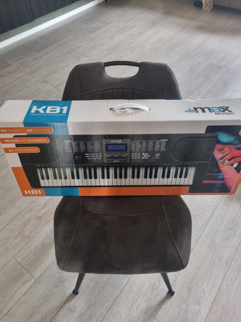 Max Music KB1 keyboard met standaard, Muziek en Instrumenten, Keyboards, Ophalen of Verzenden