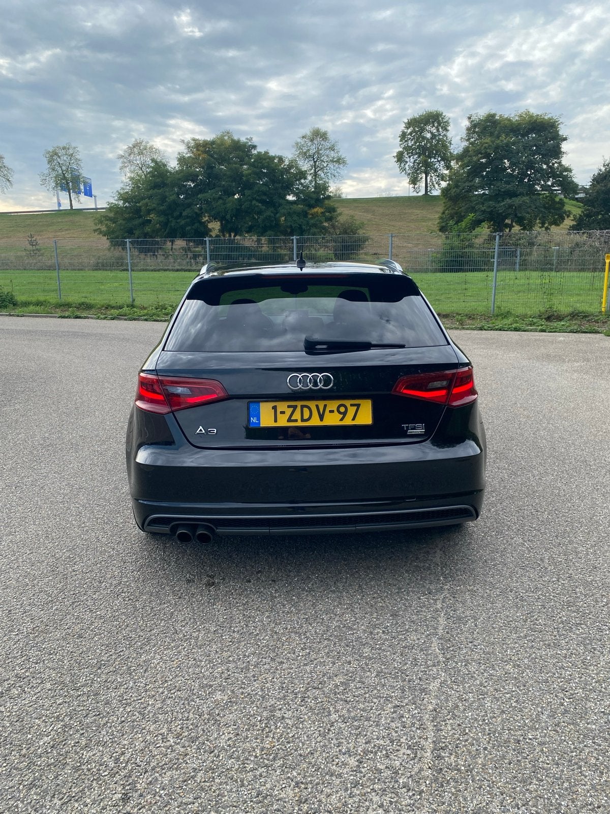 Foto 6 van Audi A3 1.4 TFSI ULTRA COD 110KW Sportback 2015 Zwart