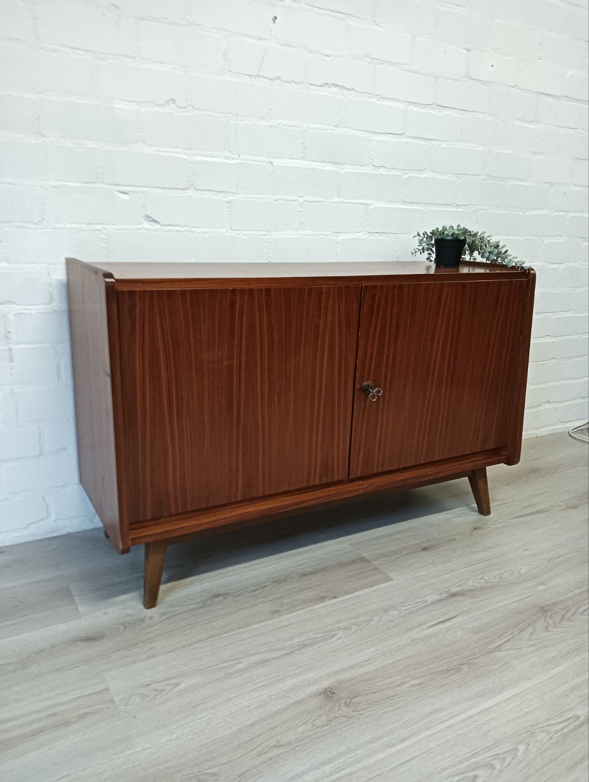 Vintage Dressoir / Kastje - Jaren '60 Teak Hout, Antiek en Kunst, Ophalen