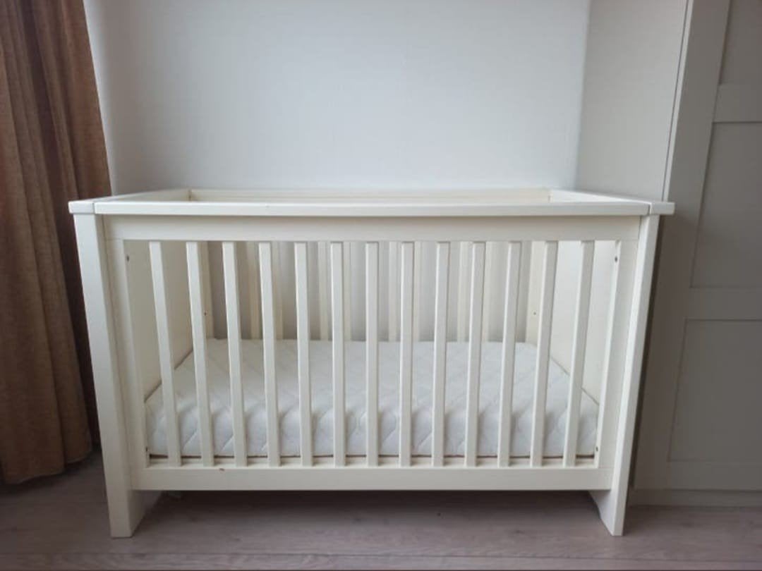 Ledikant en commode te koop!, Ophalen, Gebruikt, 50 tot 70 cm, 100 cm of meer