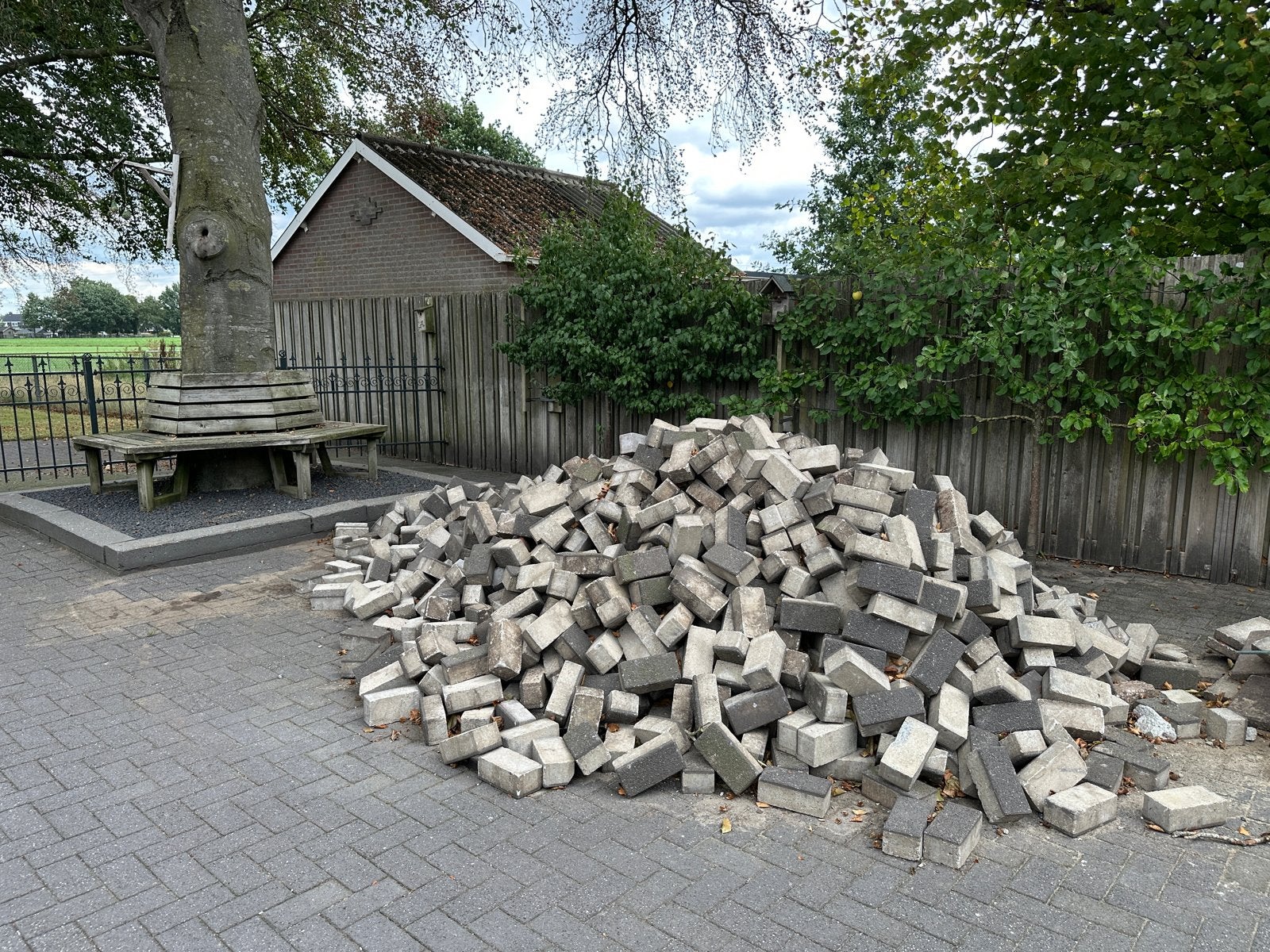 Gebruikte betonklinkers, Ophalen, Gebruikt, Klinkers, 10 m² of meer