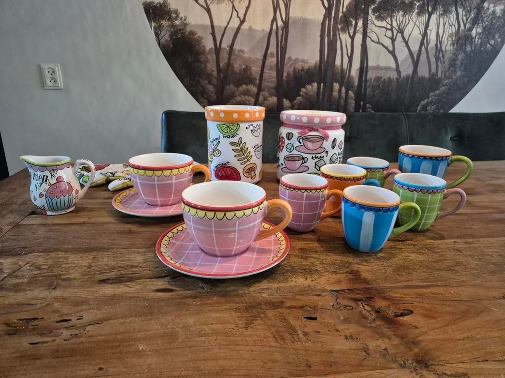 Blond Amsterdam servies set, Huis en Inrichting, Keuken | Servies, Gebruikt, Blond Amsterdam, Ophalen of Verzenden, Kop(pen) en/of Schotel(s)