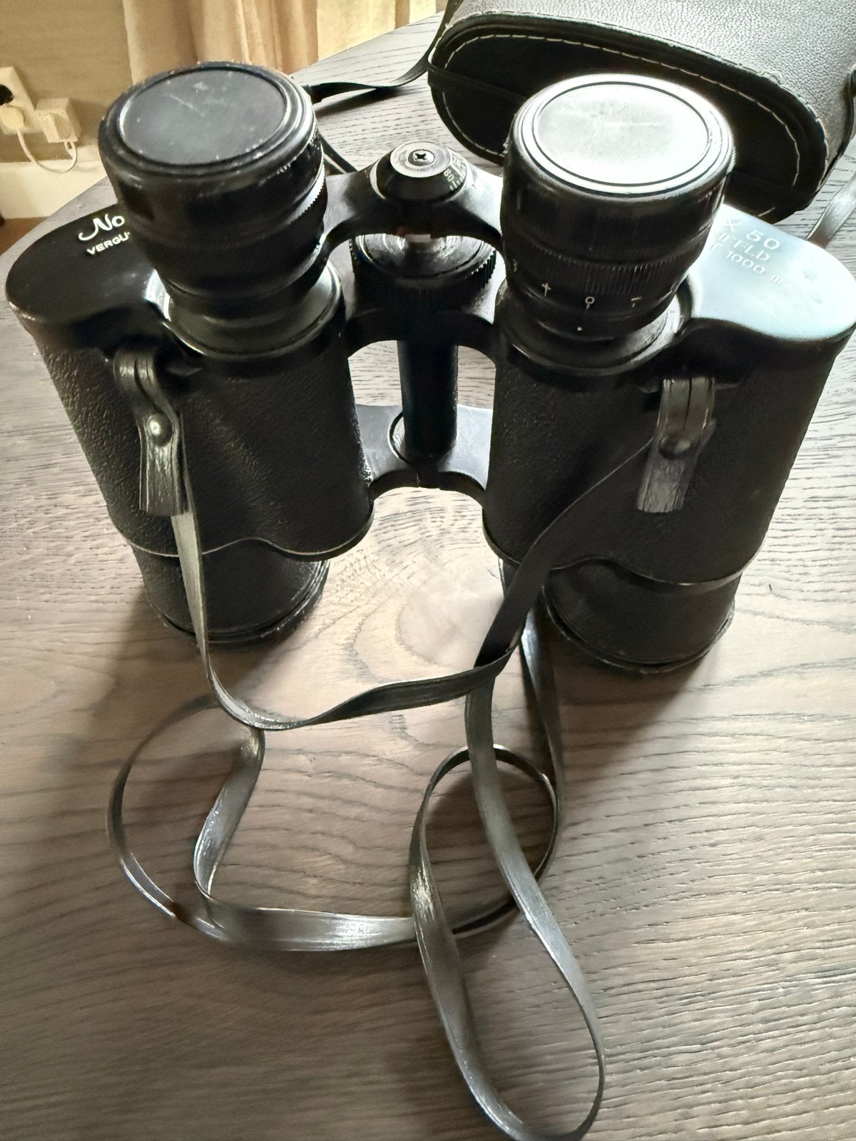 Vintage Verrekijker Noblesso 10x50 met hoes, Ophalen, Gebruikt, Porro (met knik), 8 tot 12x