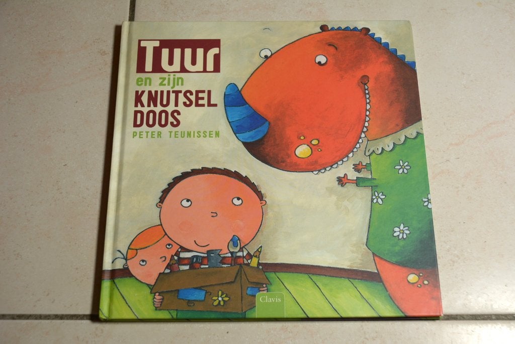 Tuur en zijn knutseldoos / Peter Teunissen, Ophalen of Verzenden, Zo goed als nieuw, Fictie algemeen