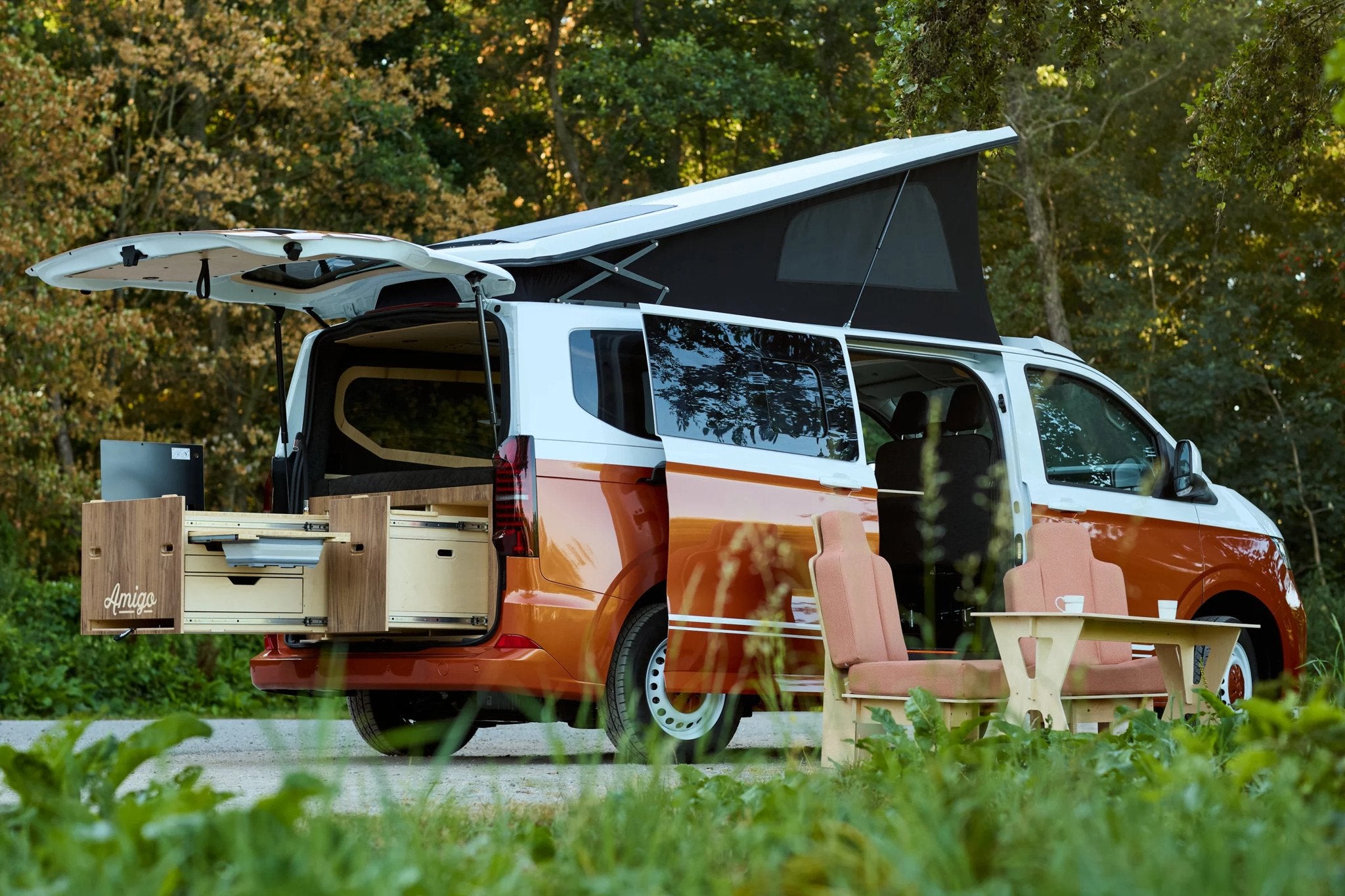 Volkswagen Transporter T7 Amigo camper elektrisch (bj 2026), Caravans en Kamperen, Automaat, Buscamper of Camperbus, Volkswagen