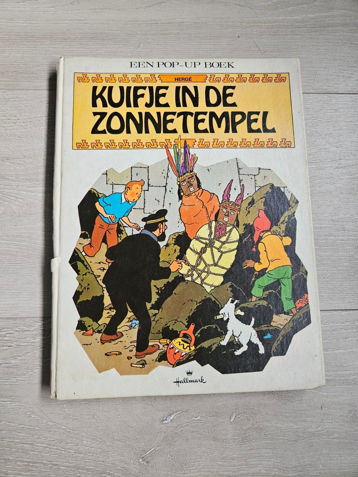 Kuifje in de Zonnetempel - Pop-up boek Hallmark (gebruikt), Boeken, Eén stripboek, Ophalen of Verzenden, Gelezen, Hergé