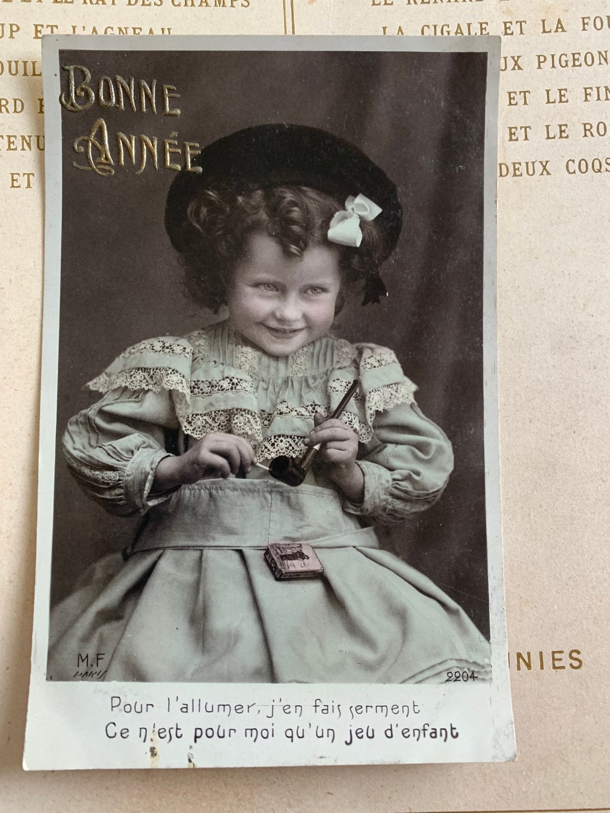 1911 Bonne Année - meisje met pijp (VB), Verzamelen, Ansichtkaarten | Themakaarten, Ophalen of Verzenden, Voor 1920, Gelopen, Feest(dag)