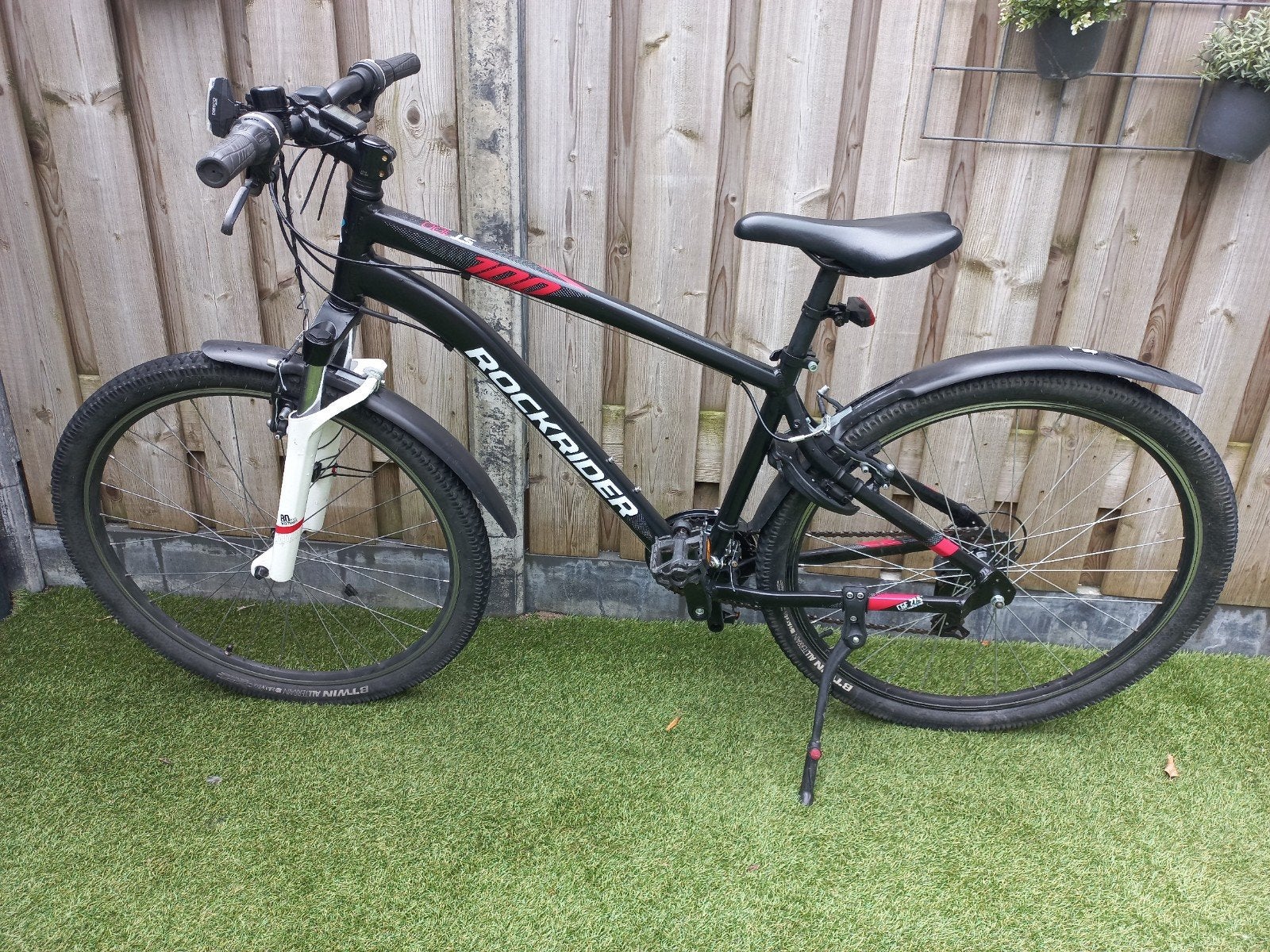 Rockrider ST100 Mountainbike, maat M, slot, spatbord, 57 cm of meer, Hardtail, Velgrem, Zo goed als nieuw